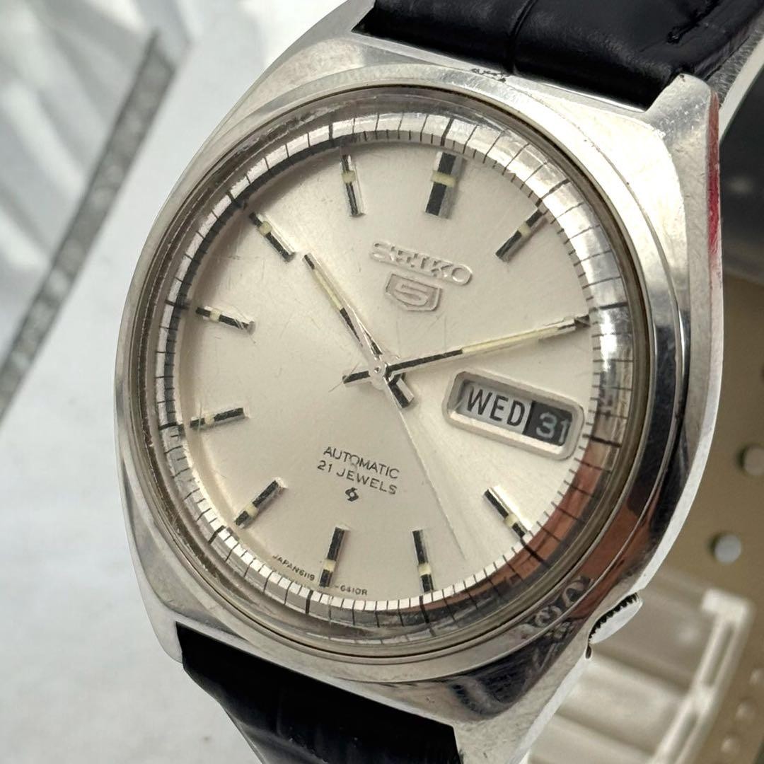 Rare SEIKO 5 Automatic Men s Wristwatch Day Date 21 Jewels Running From Japan