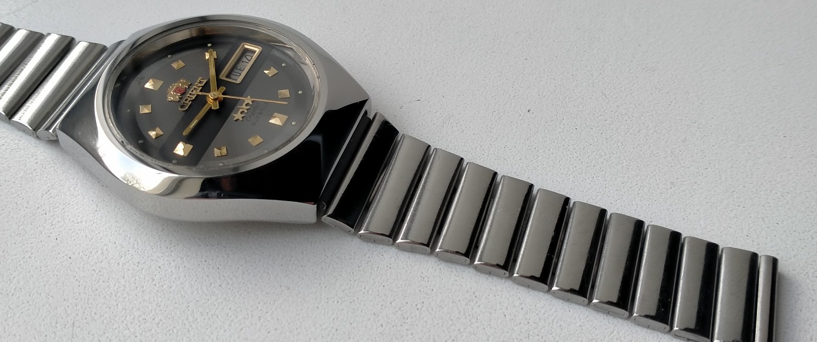 Orient 3 Star Automatic Model OS469COO8C Vintage Original Japan Watch 1990s
