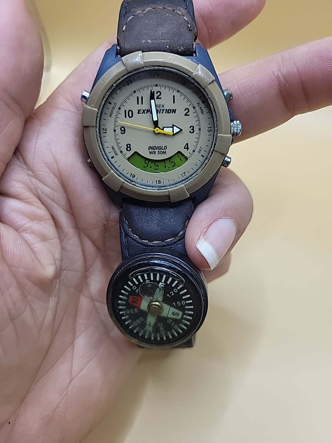 Vtg Rare March 2003 Blue Tan TIMEX EXPEDITION MEN’S Watch Rotating Bezel