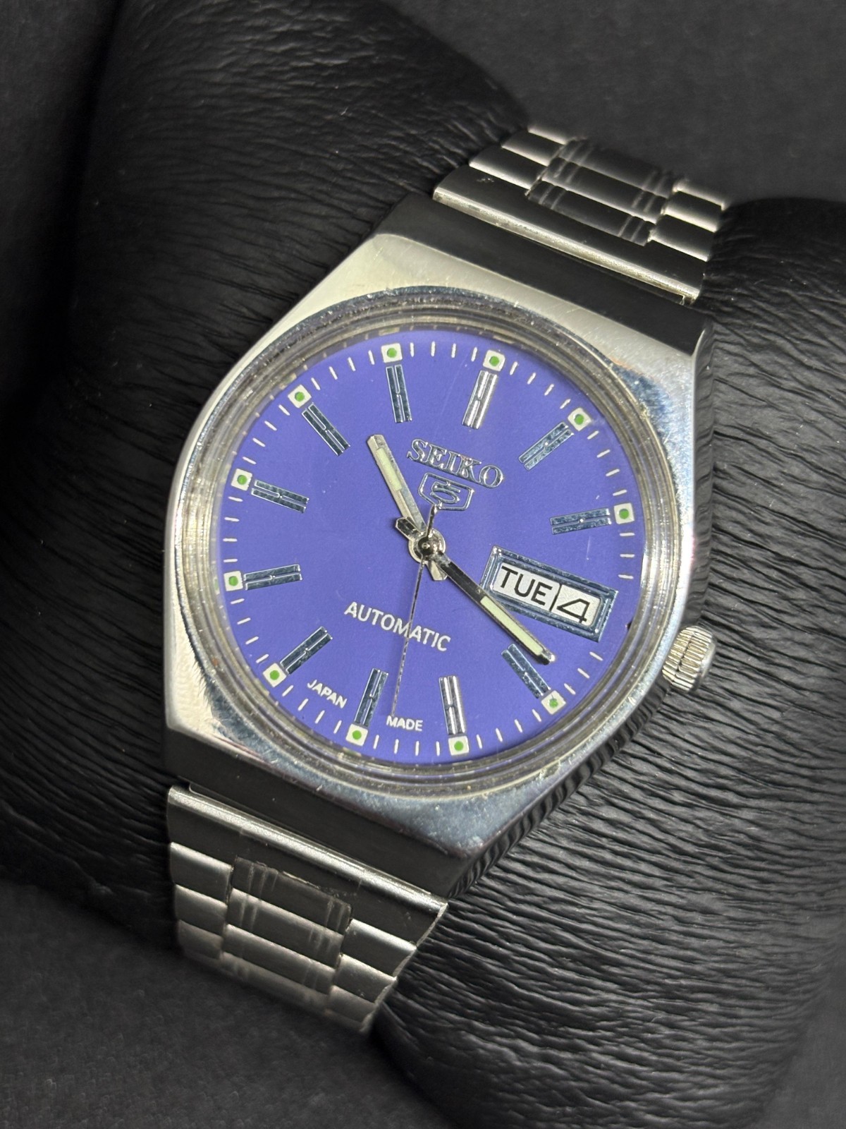 Vintage Seiko 5 Automatic Day/Date Japanese Men’s Wrist Watch