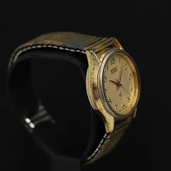 Working condition, excellent condition Seiko Quartz 0841-8050 ivory dial round m