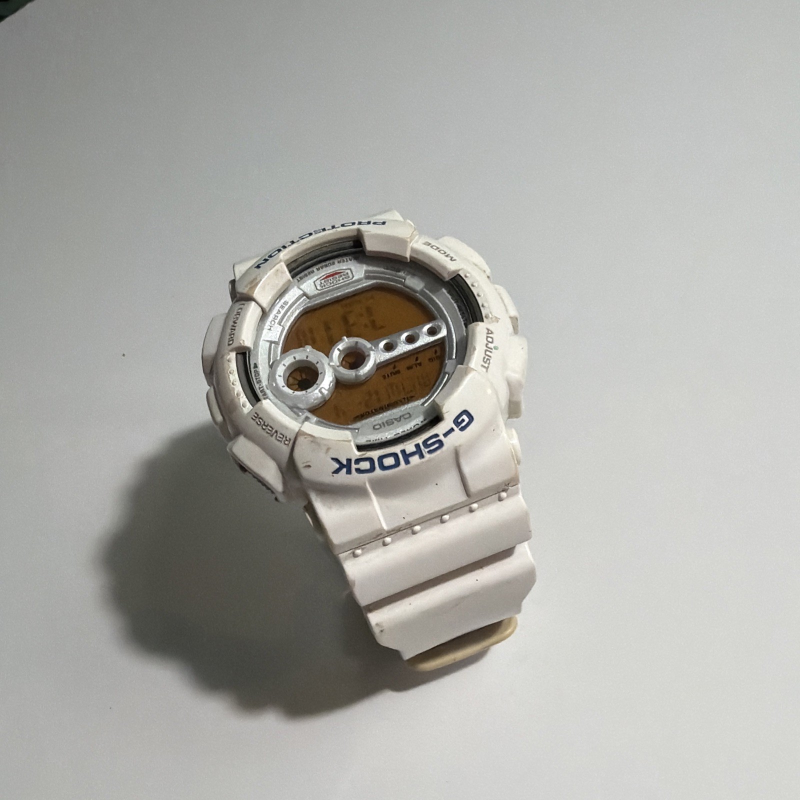 Vintage Casio G-Shock GD-100SC White Witch Watch 3263 Rare Mens Or Women’s
