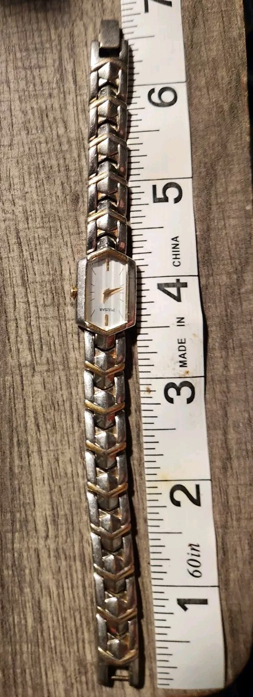 Pulsar Women’s Wrist Watch 4N00-7150 Silver/gold Tone
