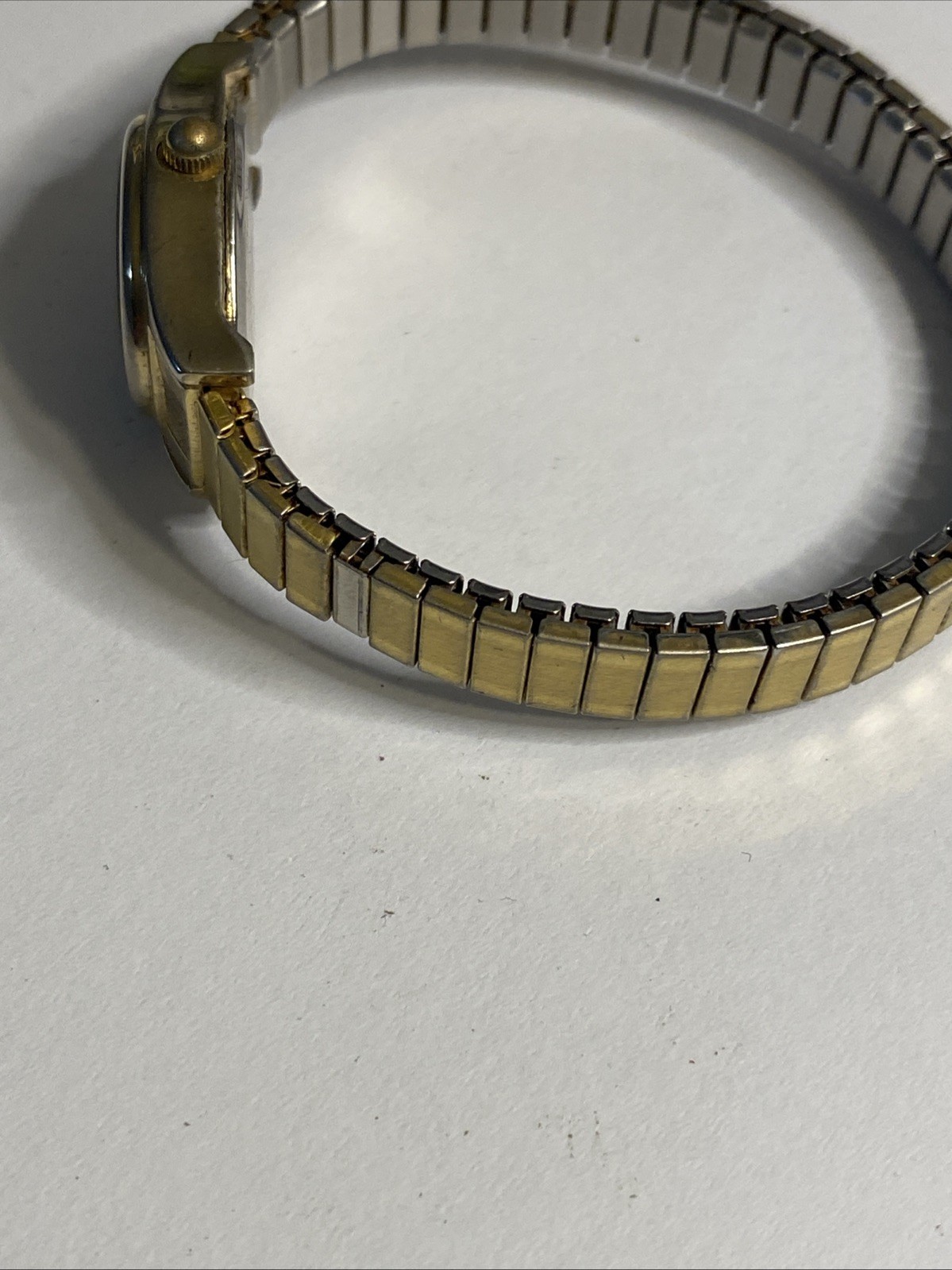 LA Express Wristwatch Gold Tone Expansion Band New Battery