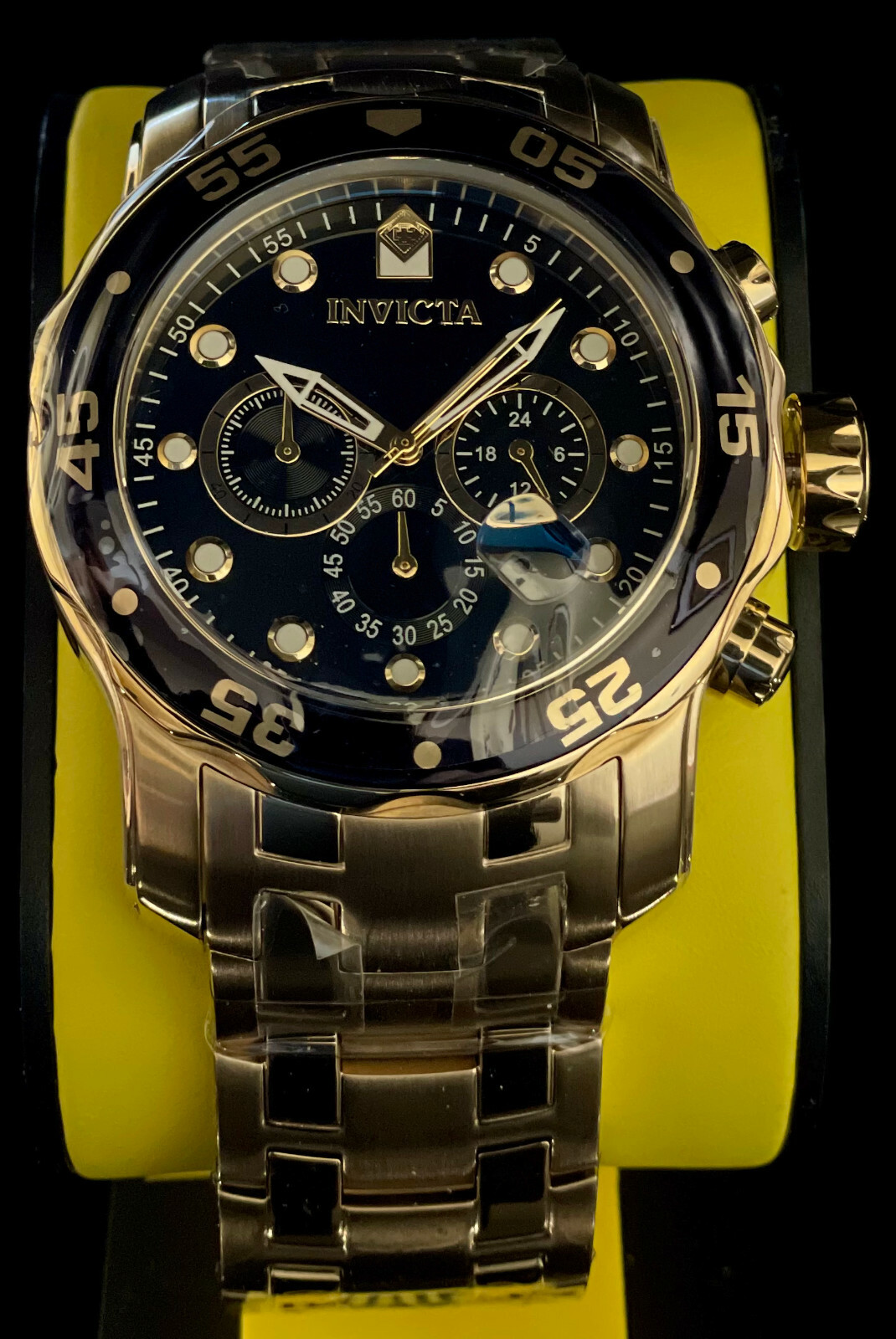 Invicta Mens PRO DIVER SCUBA Chronograph Black Dial 18Kt Gold Plated Watch 0072