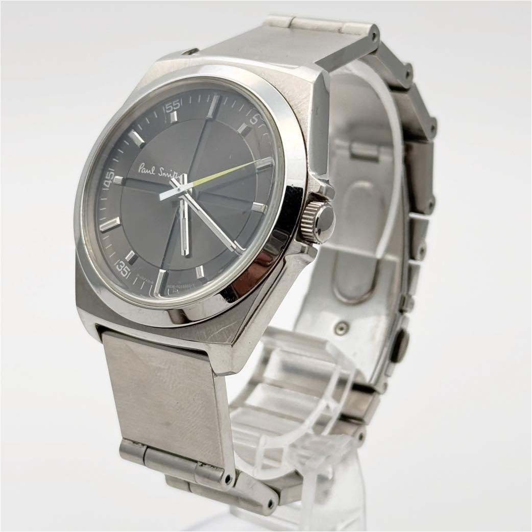 Paul Smith Closed Eyes Dial Quartz Stainless Steel Mens Watch 6038 Japan In hand