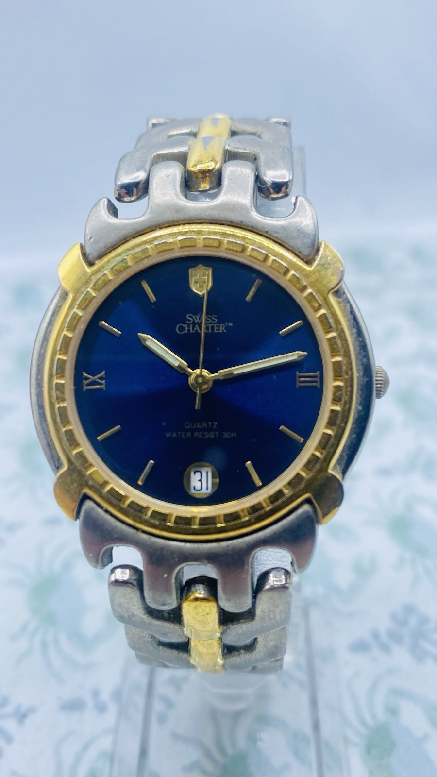 Swiss Charter BLUE DIAL Round Gold Silver Tone Swiss Movement 67-033-09 . Works