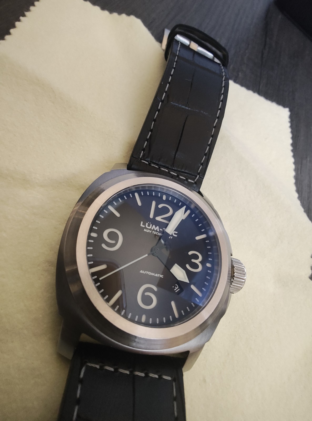 Lum-tec M81 Men’s Watch Limited Edition Sapphire Crystal, 200 M Water Resistance