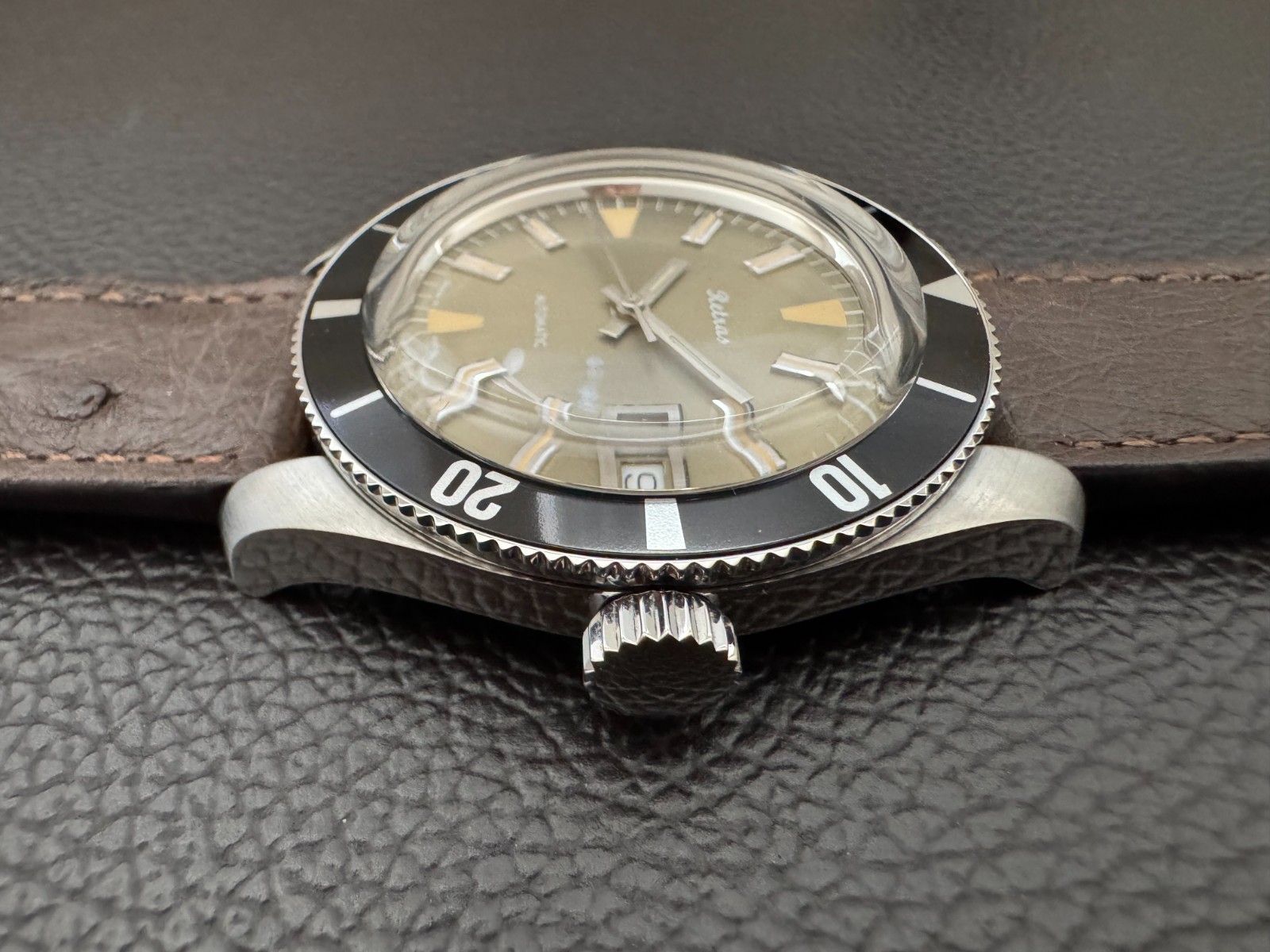 Retras Swiss Automatic Diver Watch 38.5mm STP 1-11 Limited Edition 1 of 50 Rare