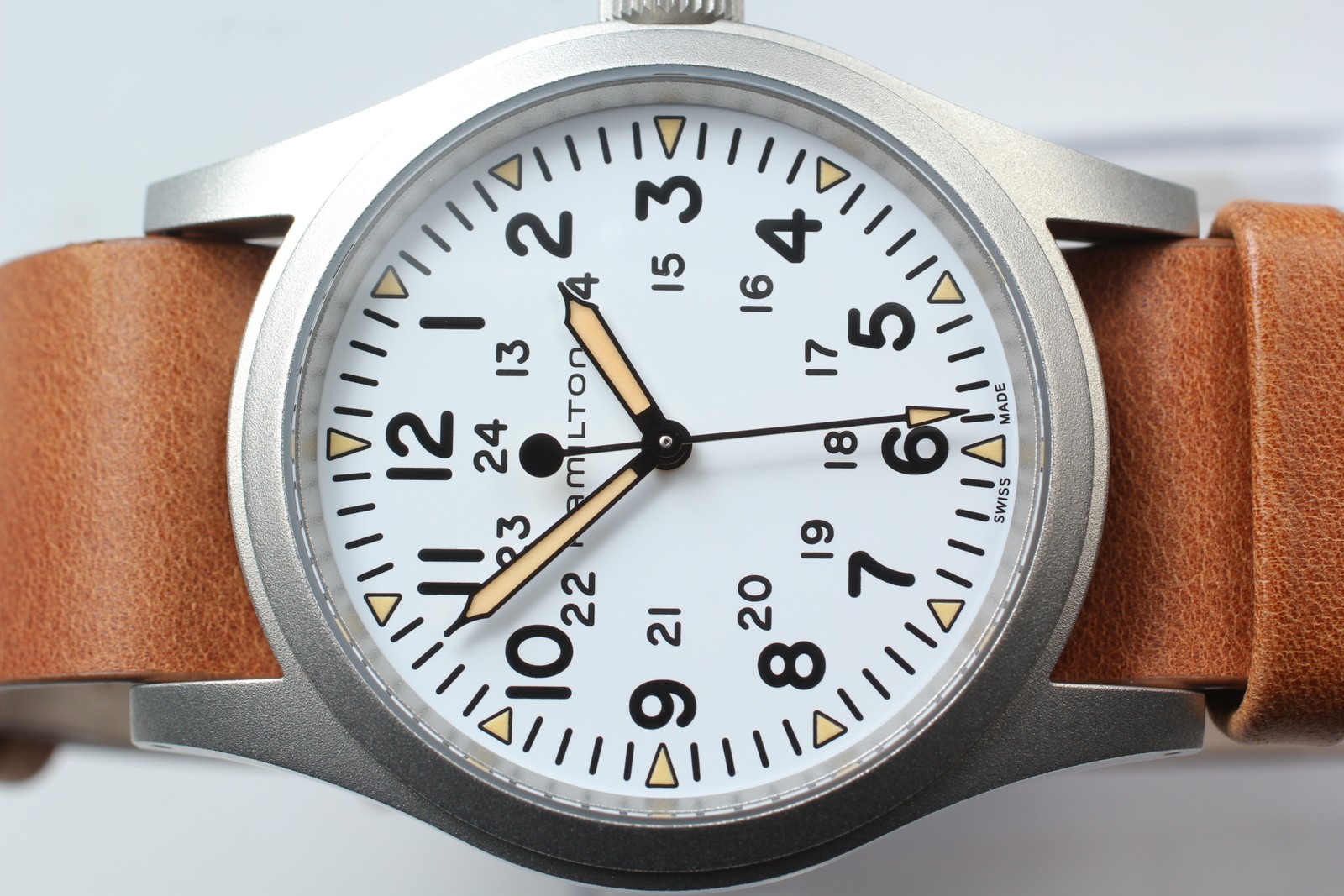 Paper [Top MINT] HAMILTON Khaki Field H694390 Mechanical White Dial Men’s Watch