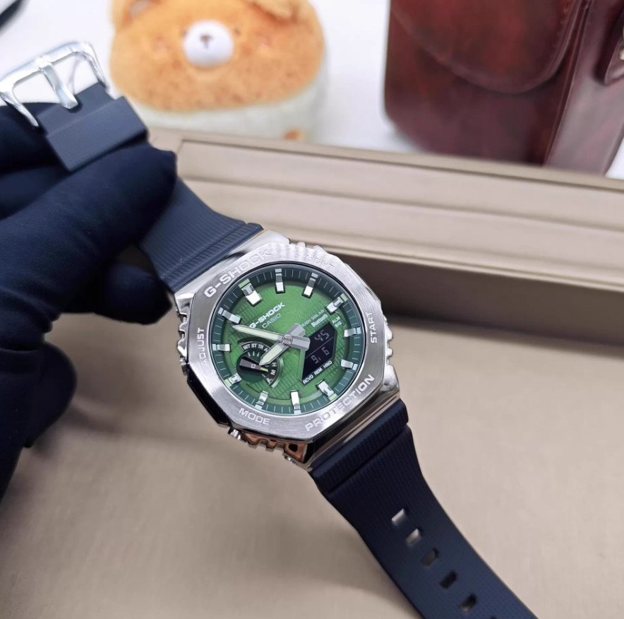 Mens Metal Cover Analog Digital Sports Wrist Watch Green Dial Shockproof