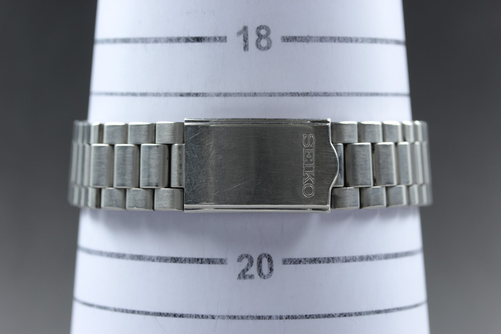[Near MINT] SEIKO Spirit 7N48-7000 34mm White Dial Qz Men’s Watch from JAPAN