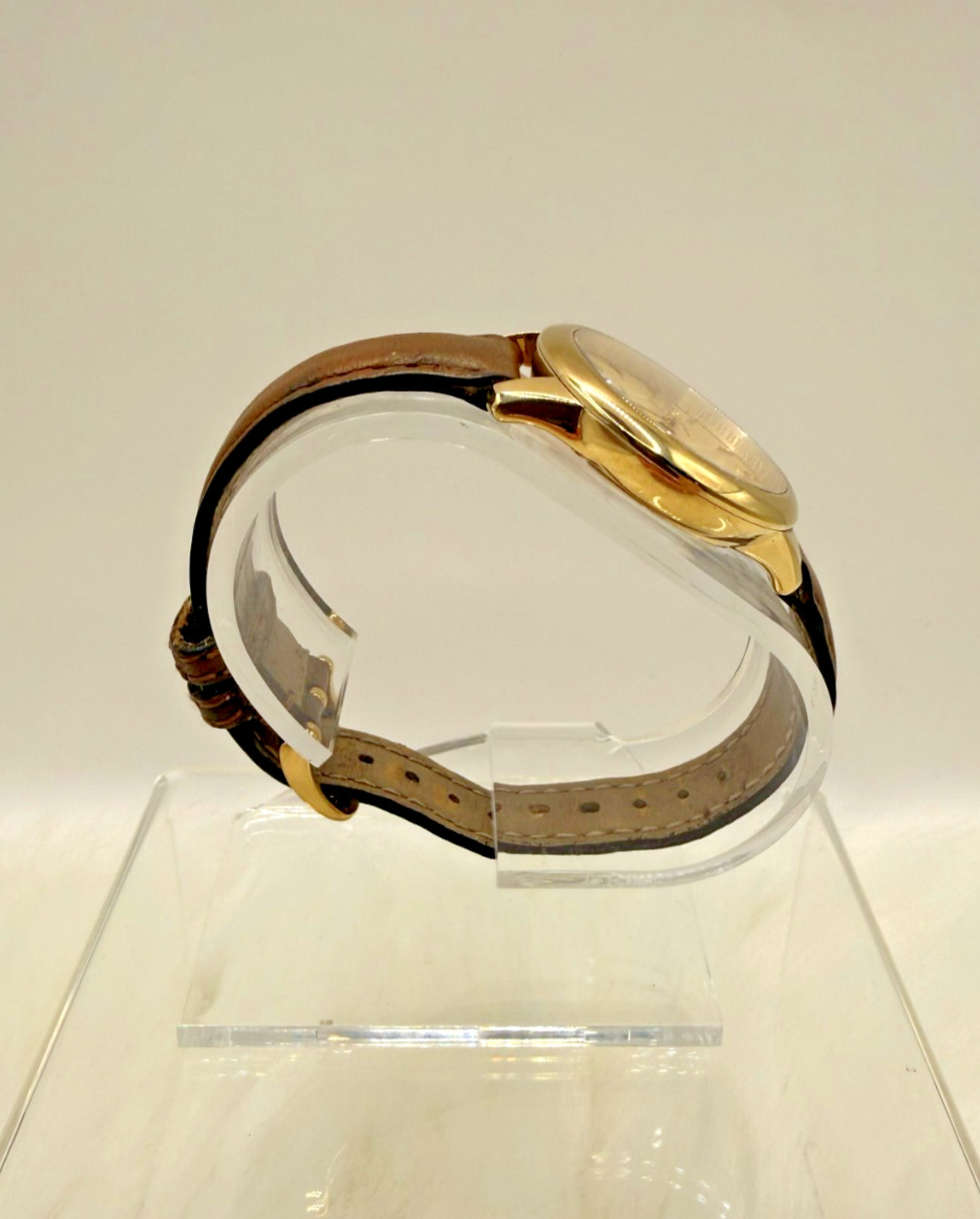 Burberry BU10101 The Classic Tan Gold Tone Steel 32 mm Women’s Watch W/Box