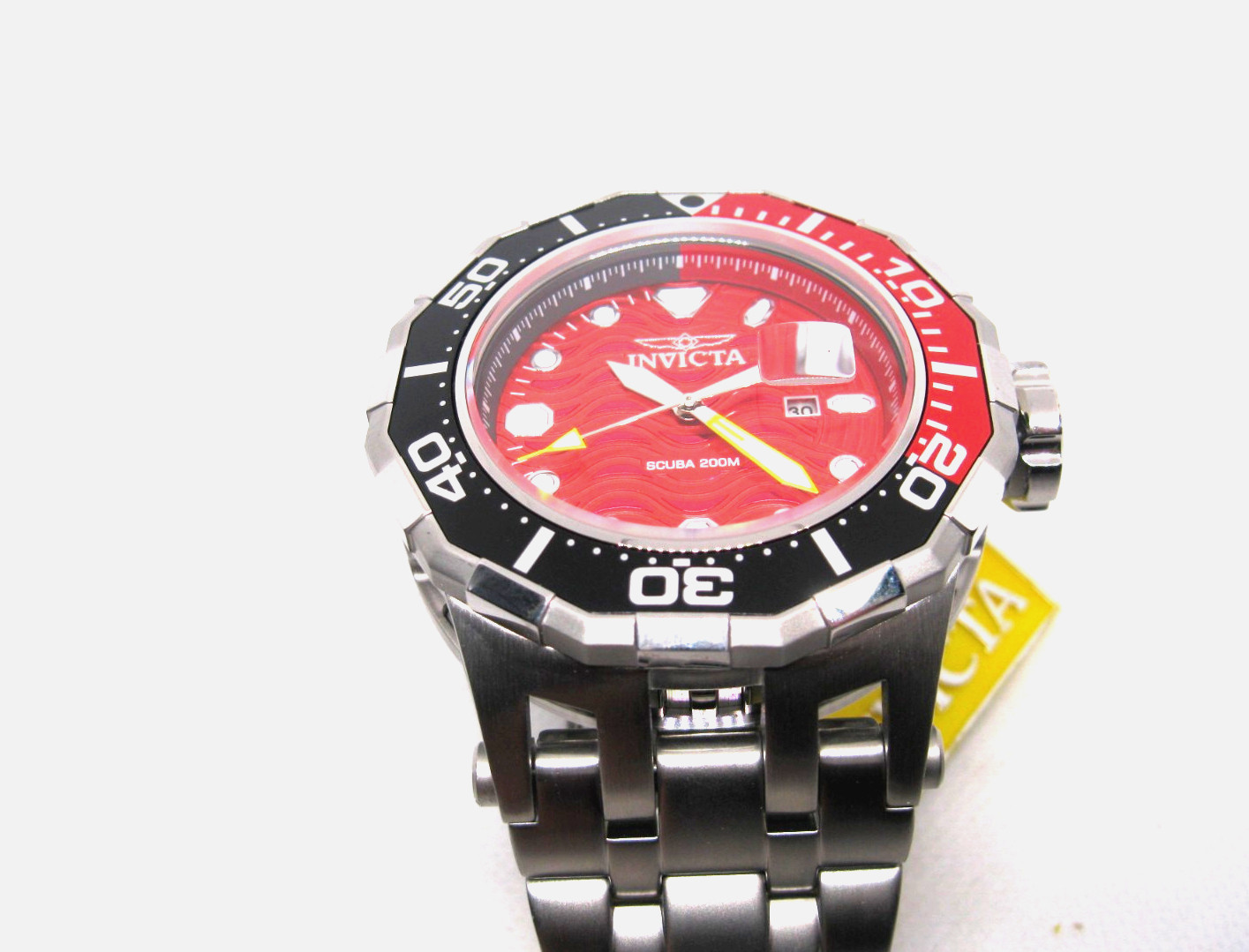 Invicta Pro Diver Scuba WAVE Ember Red 200M Men’s Diver Quartz Watch- 47845