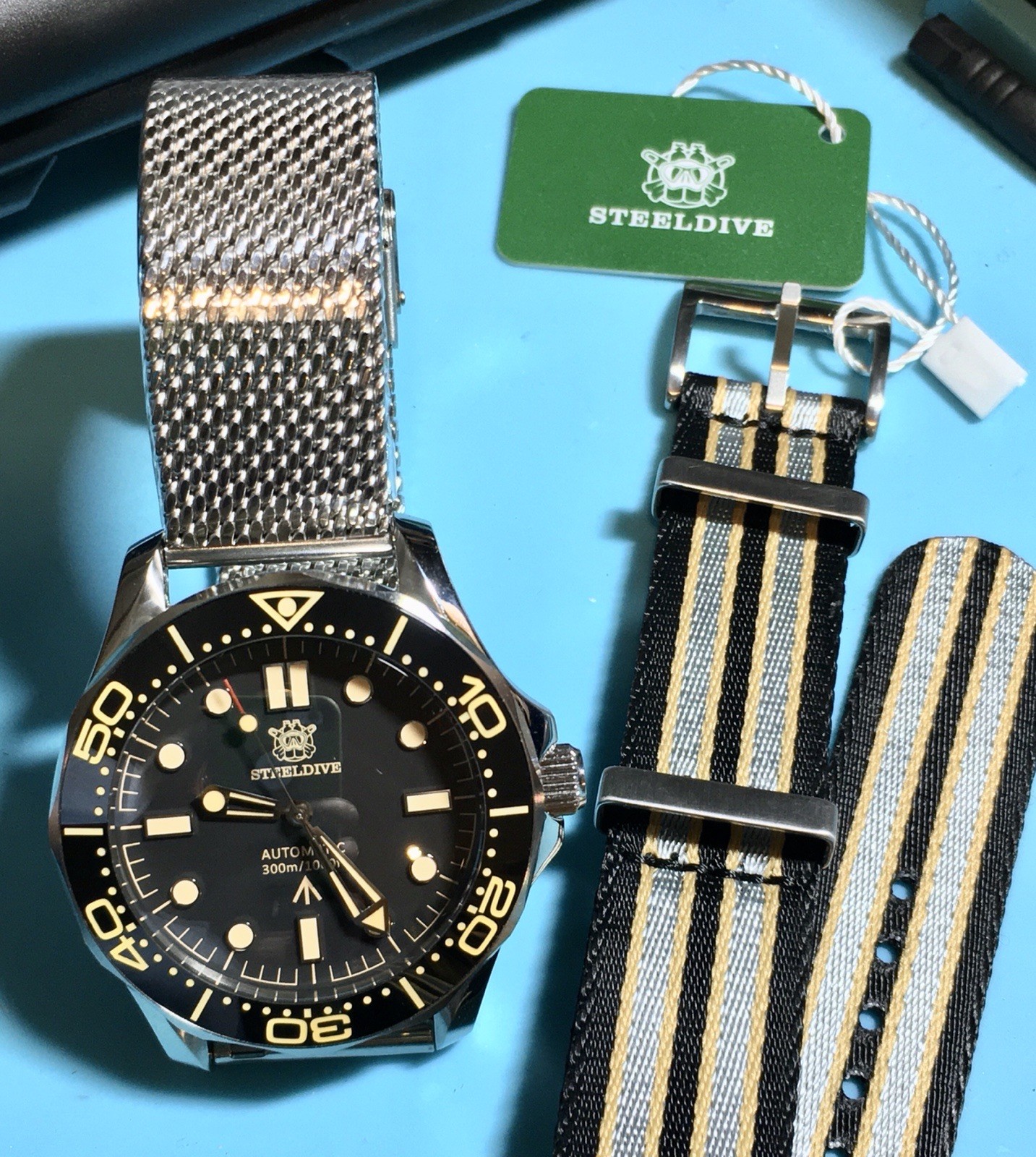 STEELDIVE 007 42MM WATCH NO TIME TO DIE SEIKO NH35 SAPPHIRE MILANESE & NATO BAND