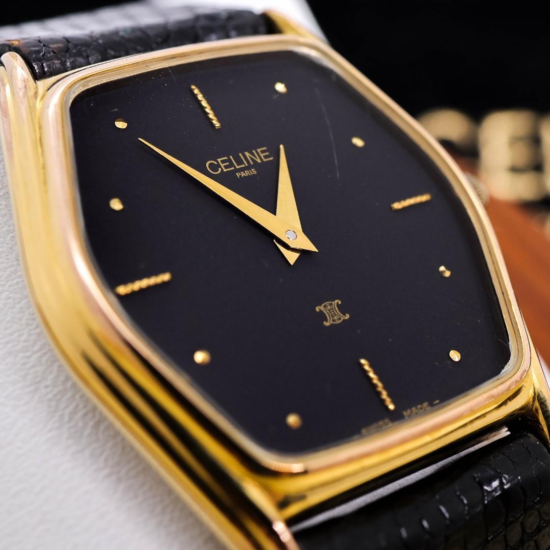 Rare working CELINE Watch Gold Square Black with outer box 3804