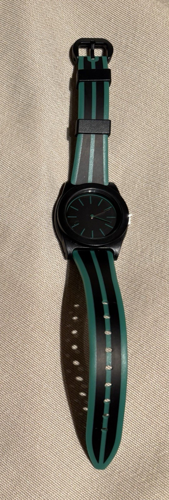 Green Dial Black Case Black /Green Stripe Silicone Band Watch 9 Inch New Battery