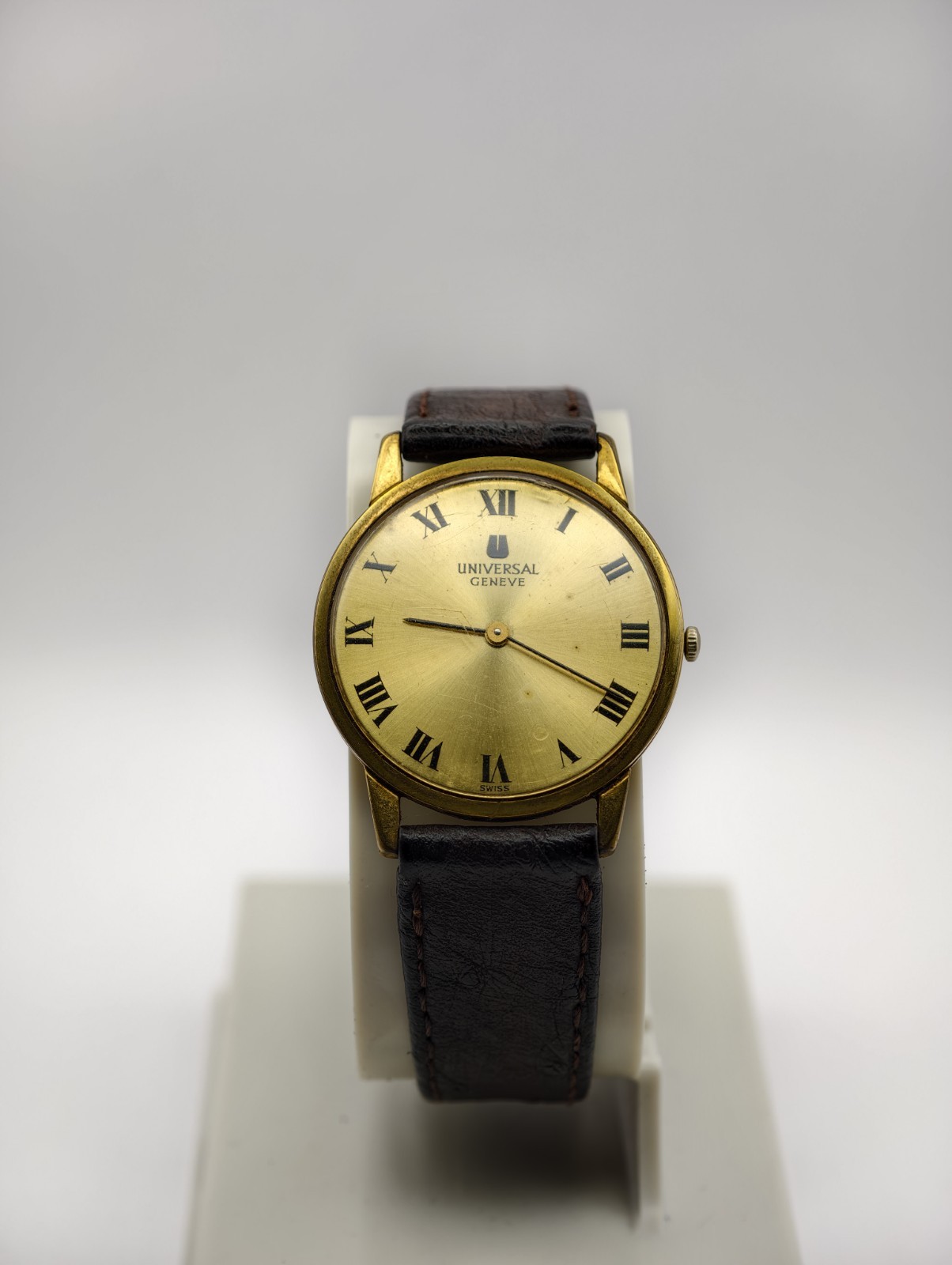 Universal Genève Vintage Manual Winding Gold Plated Watch Ref. 542101