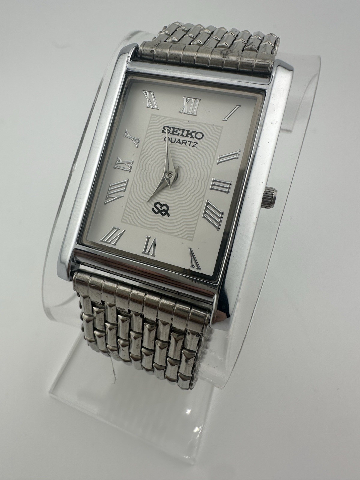 WHITE DIAL Vintage Seiko Slim Quartz men’s Wrist Watch