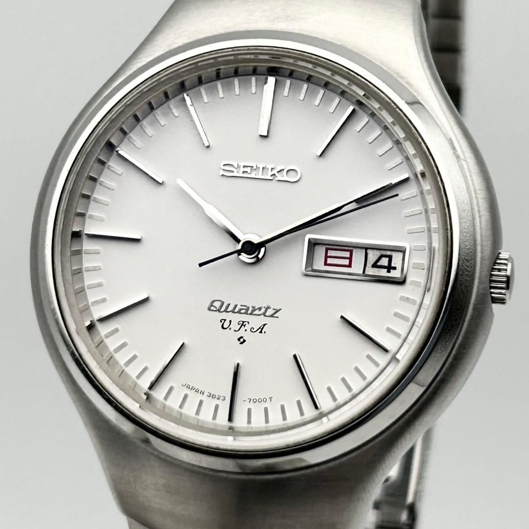 Seiko VFA 3823-7001 Quartz 30.3mm Stainless Steel White Dial Mens Watch