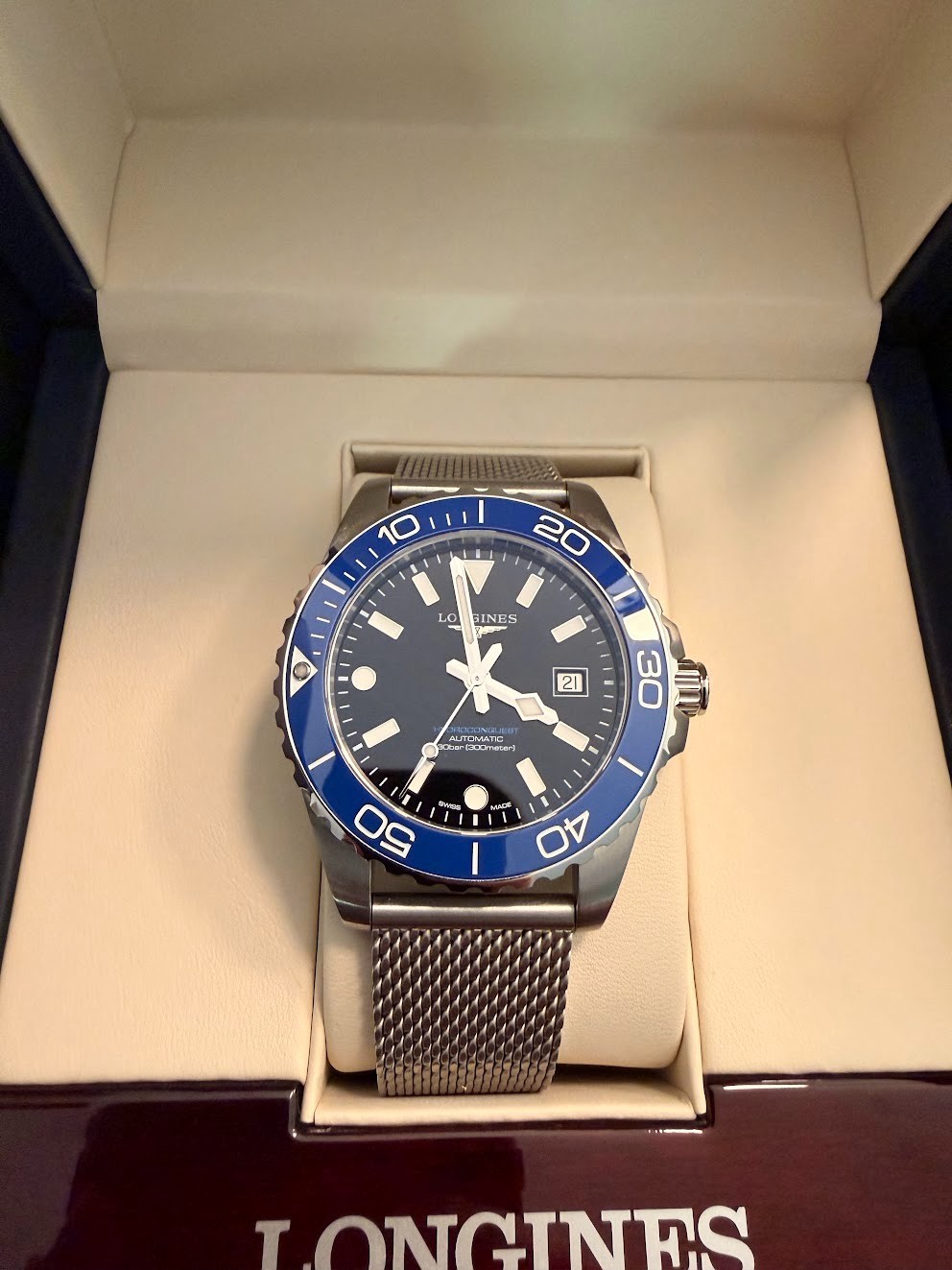 Longines HydroConquest 42mm Black Dial Blue Ceramic Bezel Mesh L3.788.4.90.6