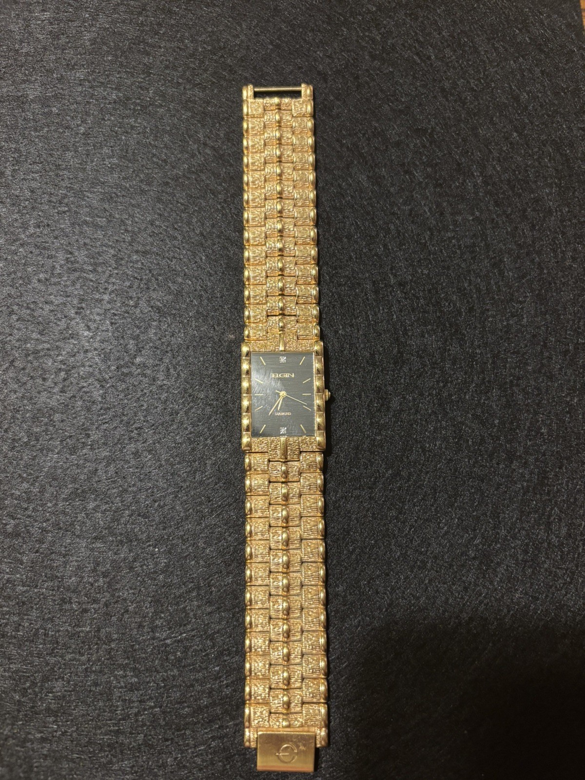 Vintage Elgin Gold Plated Rectangle Watch FG007N Black Textured Dial