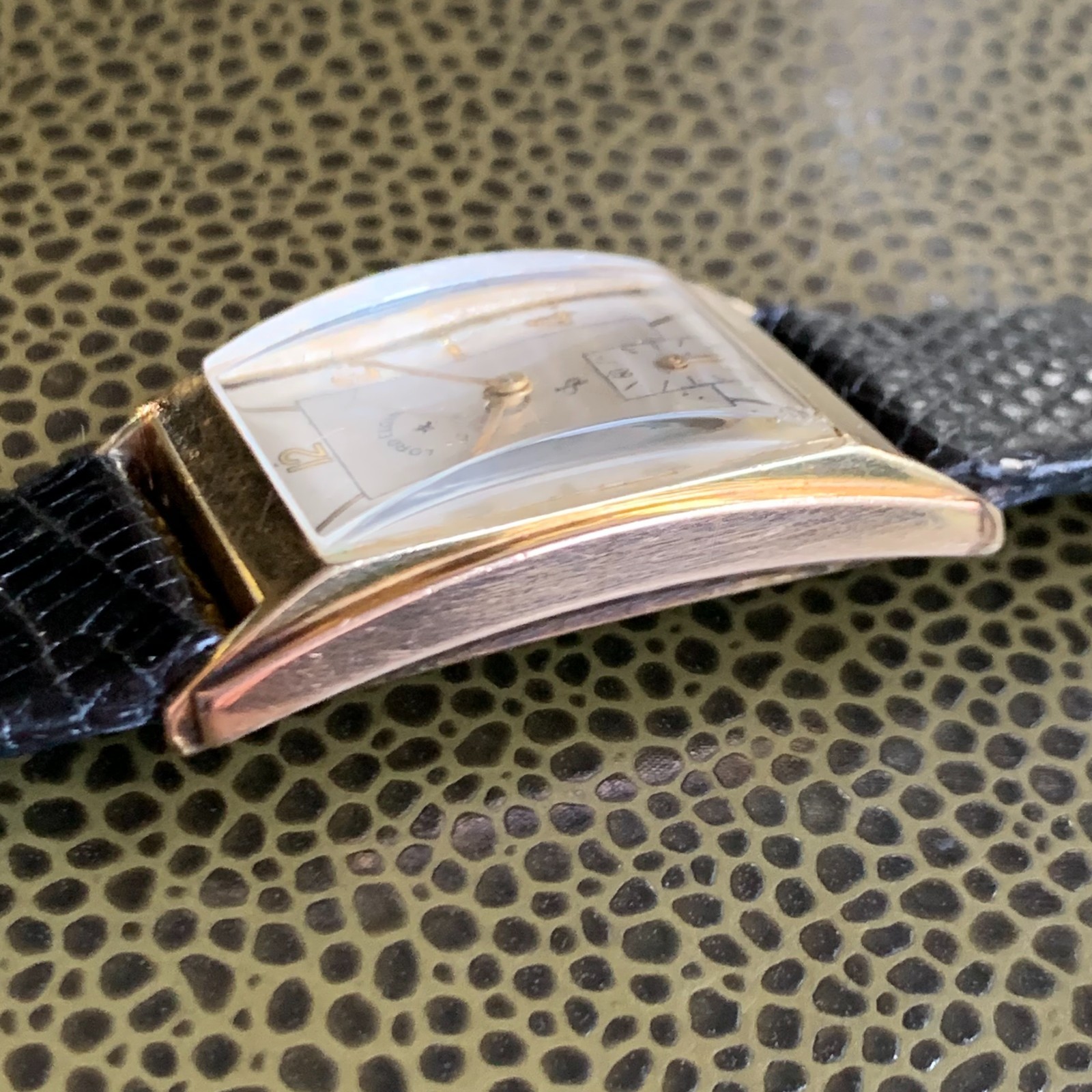 1946 Lord Elgin Grade 559 Two Tone Rose & Yellow Gold Filled Art Deco Wristwatch