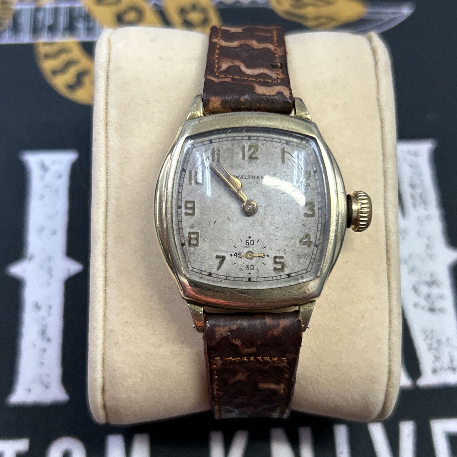 1926 Waltham Model 1907 Tonneau Shaped Grade 361 3/0s 15j Watch Running 10krgp