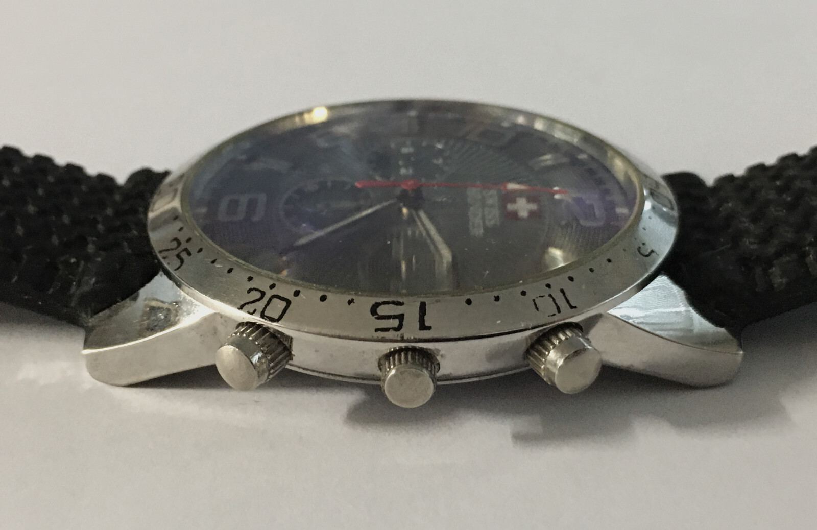 Modern ‘Swiss Thunder’ Gents Quartz Fashion Watch