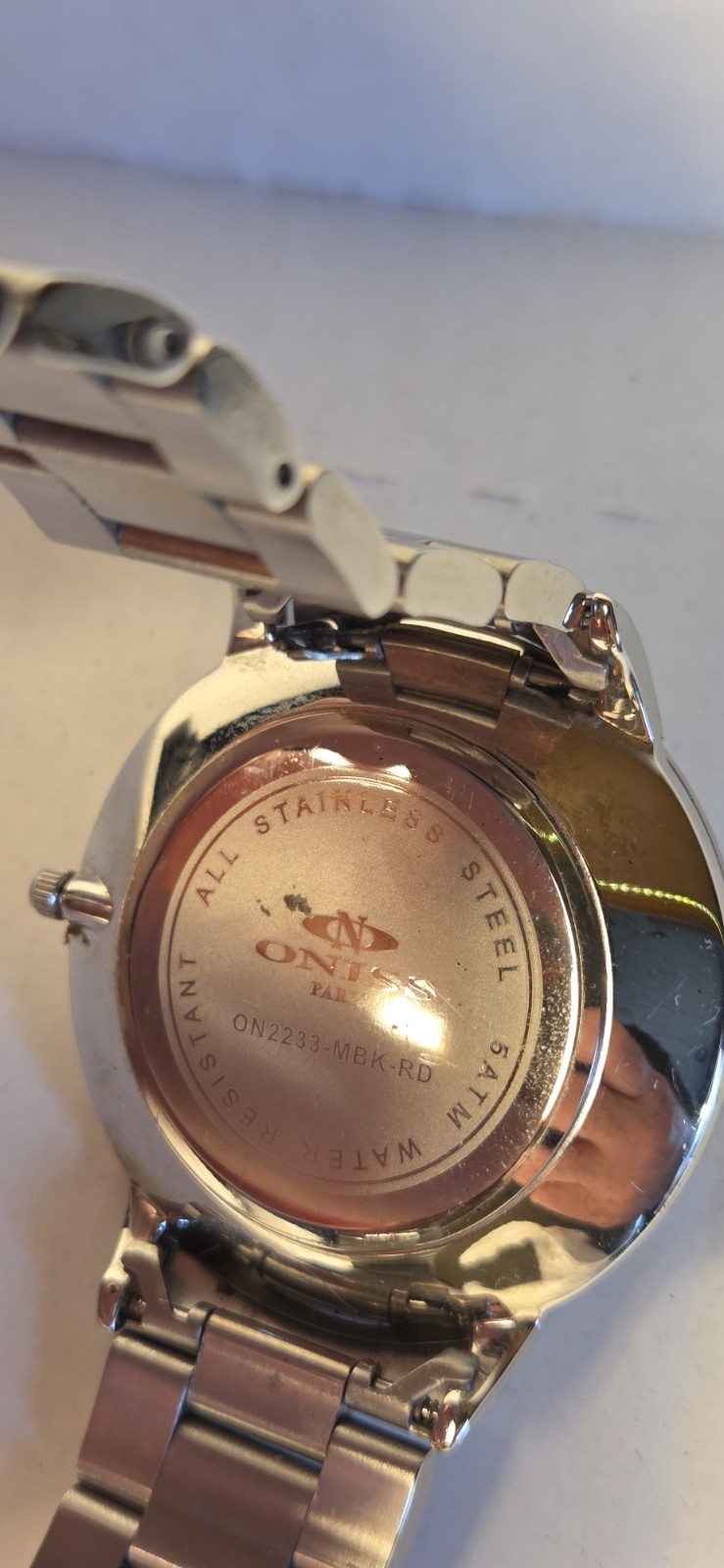 ONISS PARIS ‘MECA’ Collection ON2233-MBK-RD Stainless Steel Men’s Sport Watch