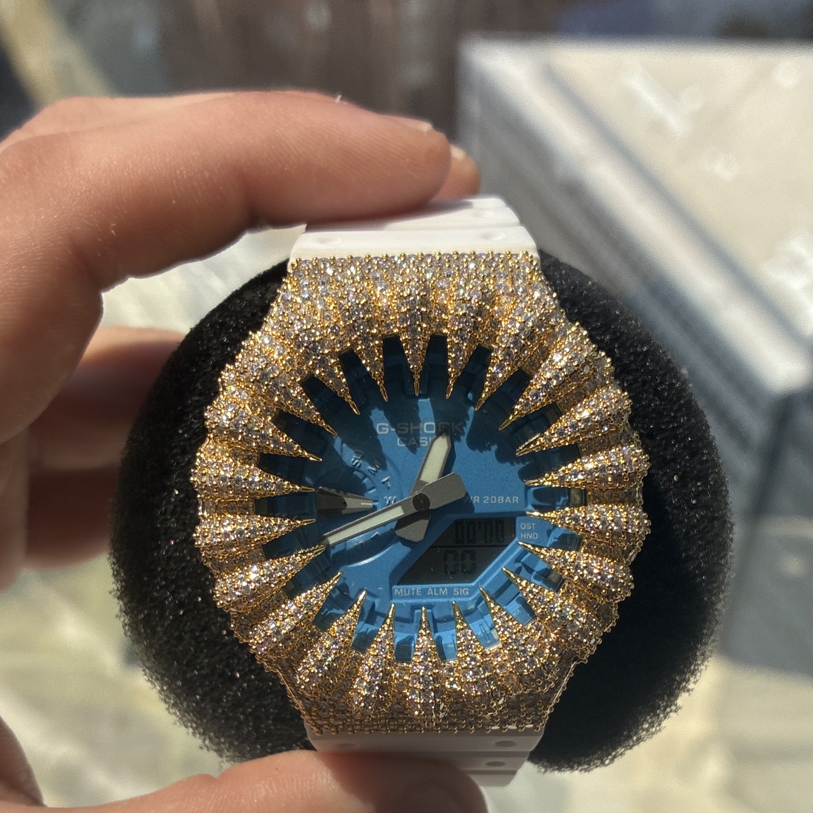 *ICED OUT* Casio G-SHOCK Analog/Digital Quartz Blue Dial White Resin Box Papers