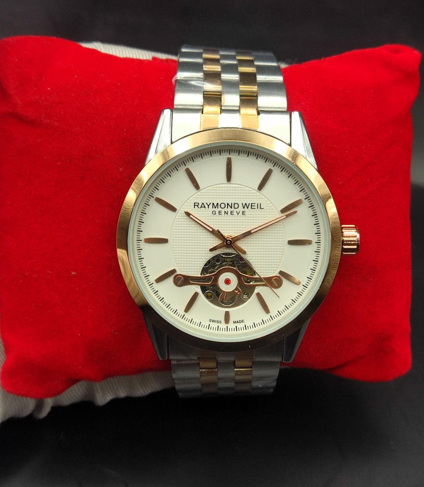 #Refurbished Raymond Weil Stainless Steel White Dial Analog Men’s Wrist Watch