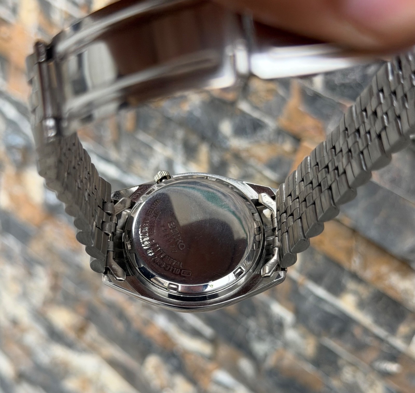 Vintage Seiko 5 Automatic 7009-3111 SNXJ-89 Silver Tone Fluted Bezel Men’s Watch