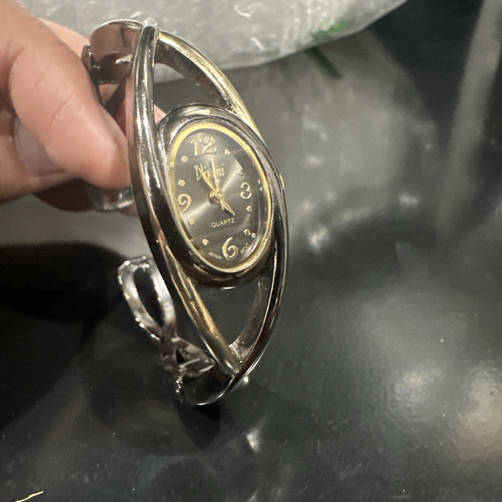 Runs Vivani Ladies Quartz Watch 22mm Oval Silver/Brown Tone Metal Crossover Cuff
