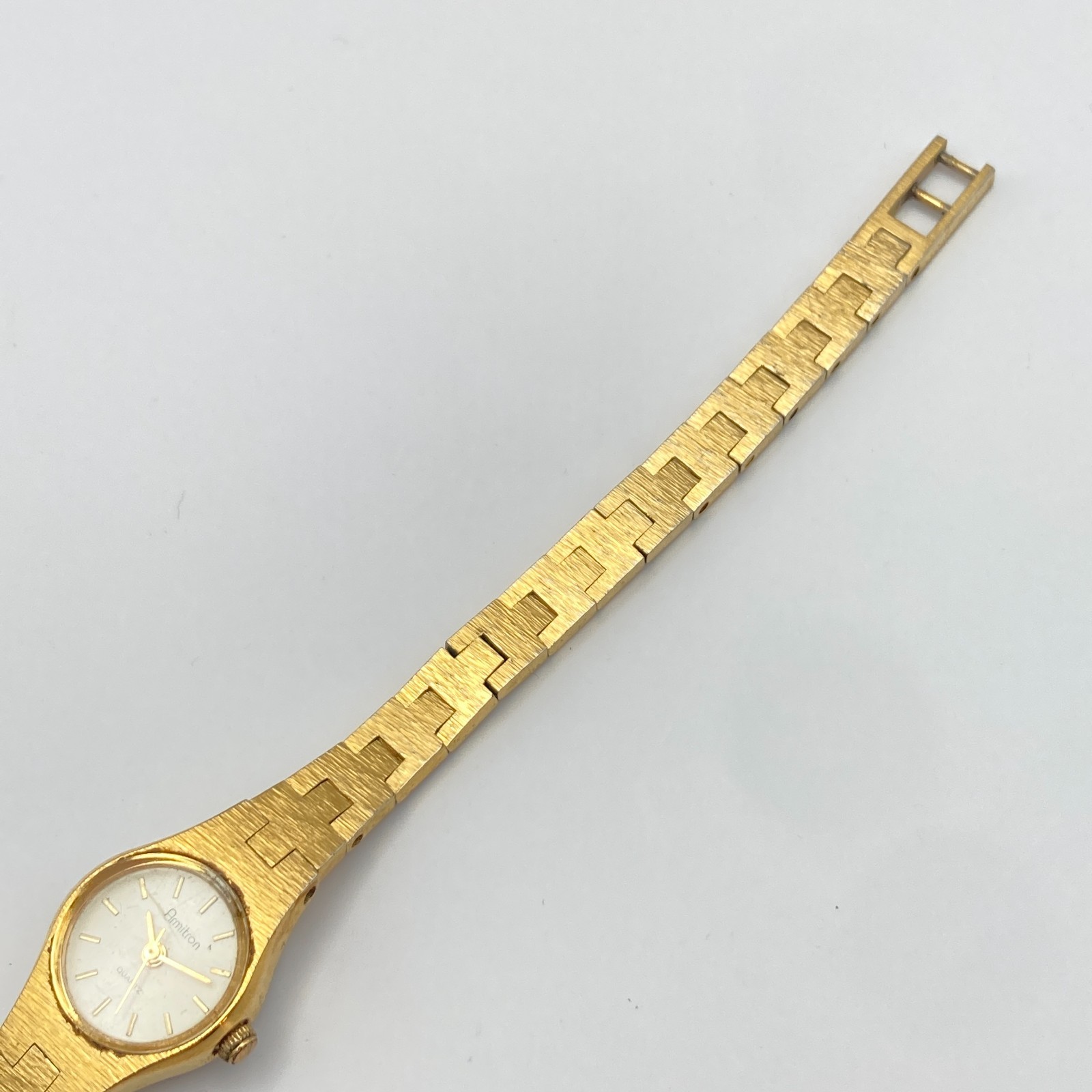 Vintage Armitron Womens Watch 11mm Gold Tone Petite Round New Battery 7″
