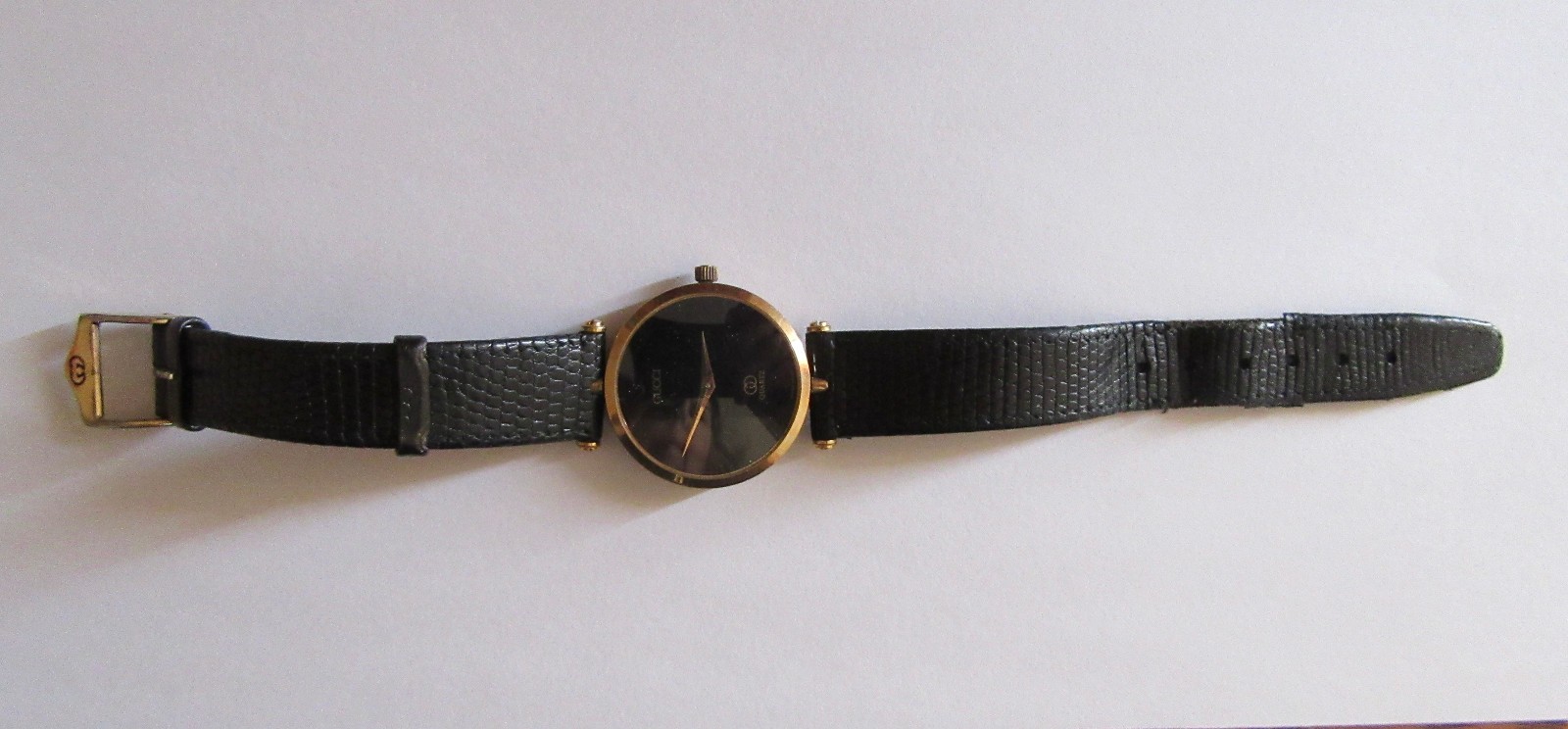 Vintage Ladies Gucci Watch Black Face w original receipt