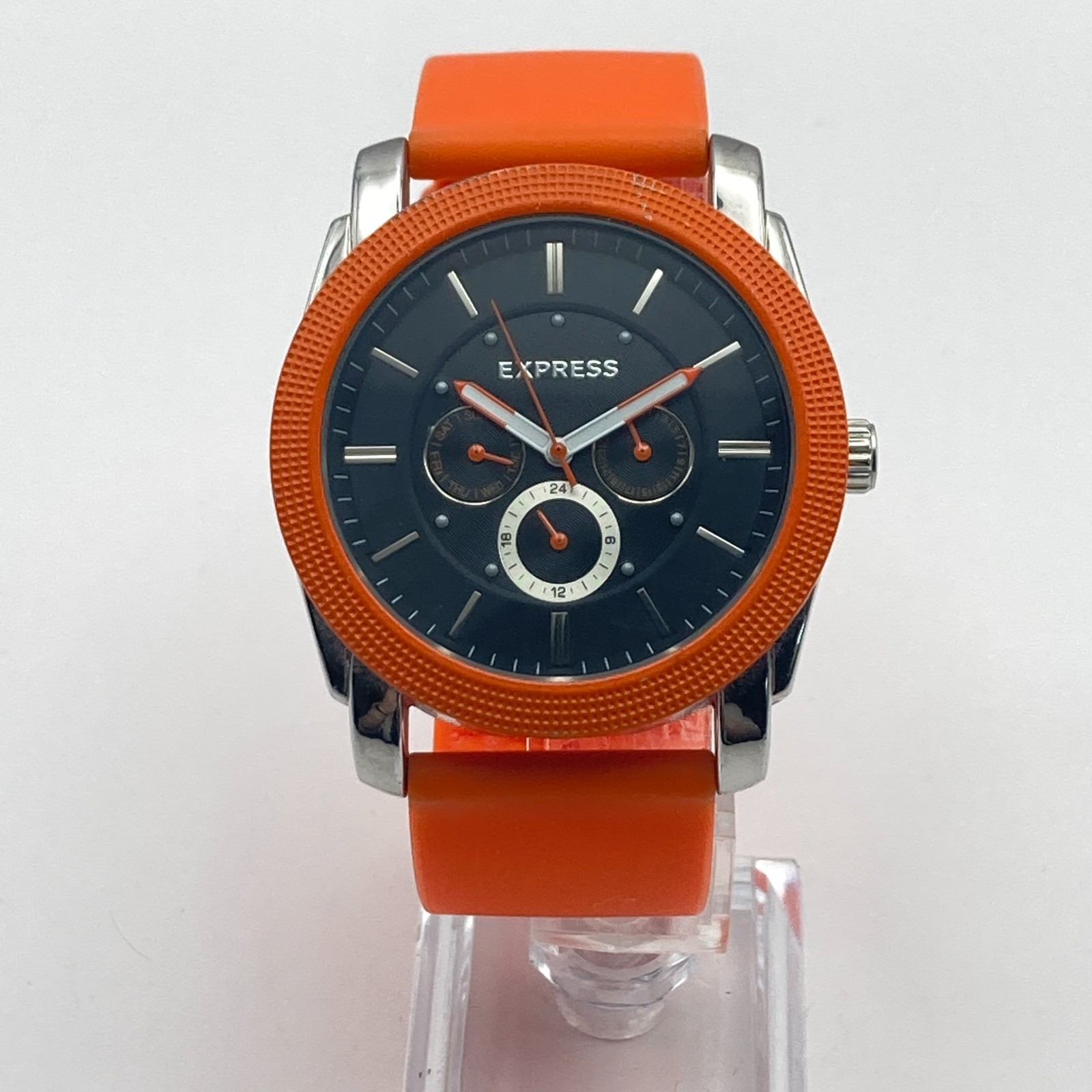 Express Men’s Watch 45mm Silver Tone Orange Day Date Silicone New Battery 9.5″
