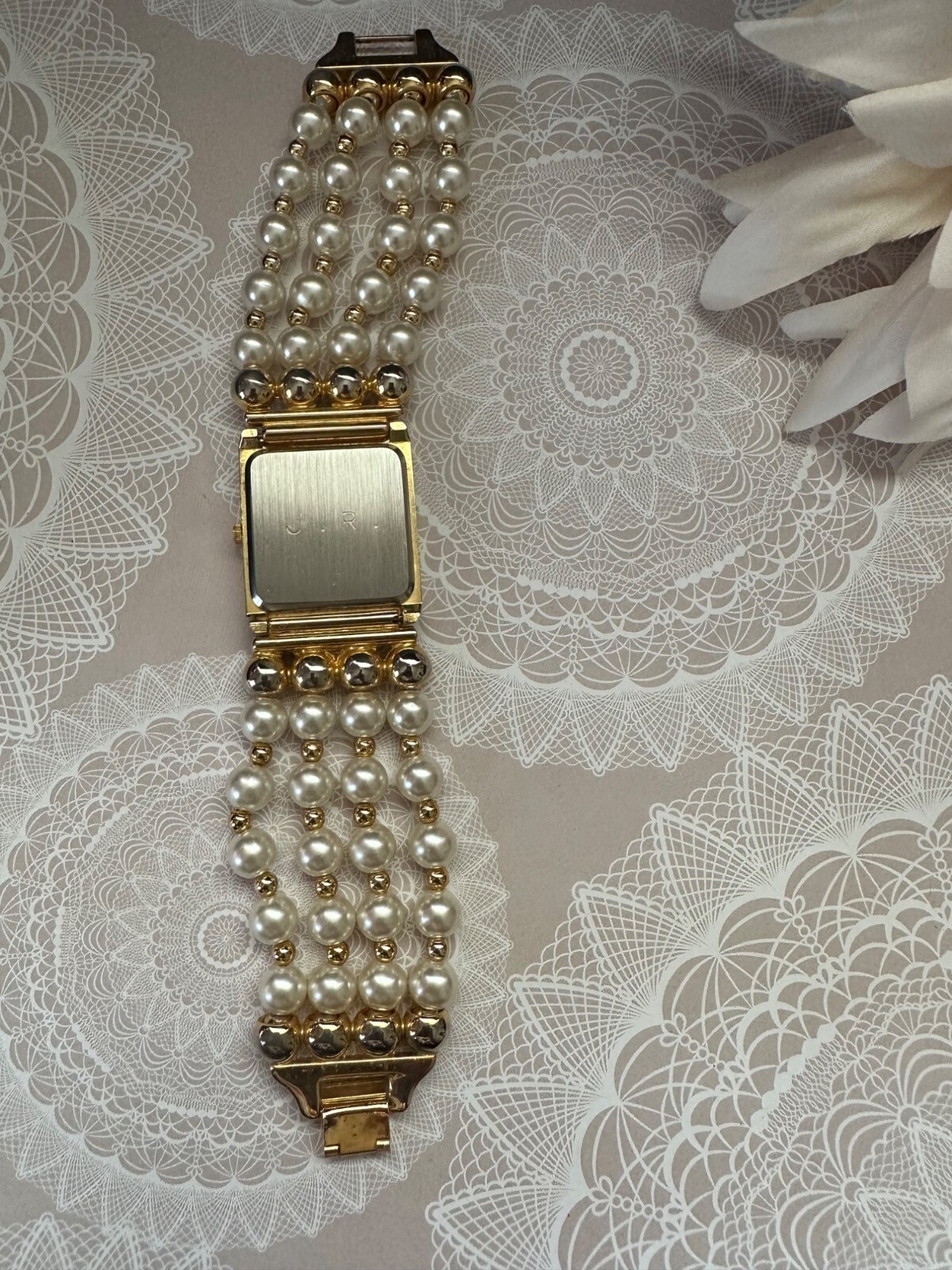 Joan Rivers Classics Collection Faux Pearl & Gold Bead Watch With Quartz Movemen