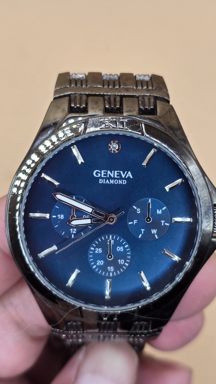 Geneva Diamond Men’s Quartz Wristwatch Blue Dial Stainless Steel Bracelet