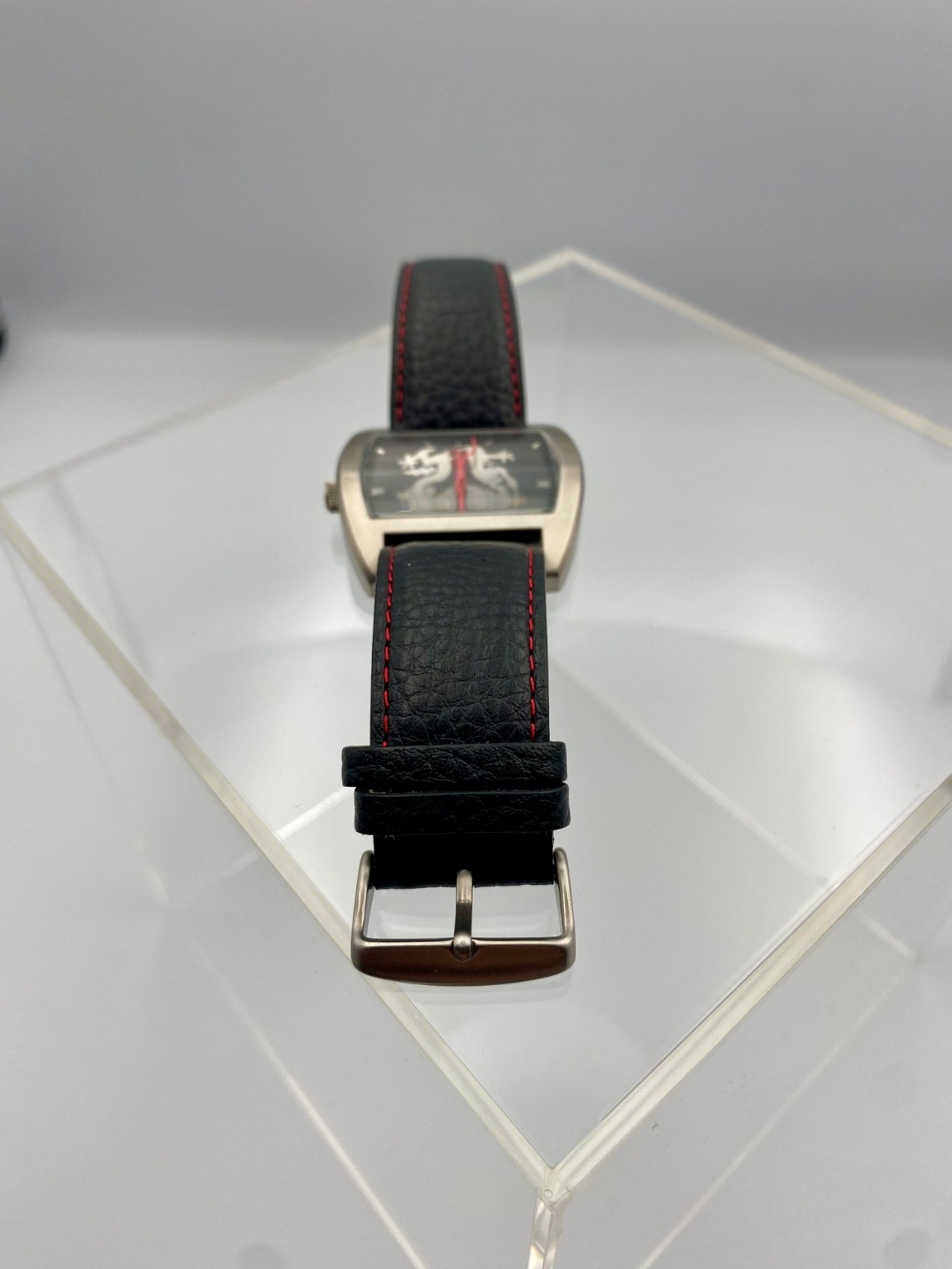 Shanghai Tang Analog Quartz Mens Sea Dragon watch – RARE – Excellent Condition!