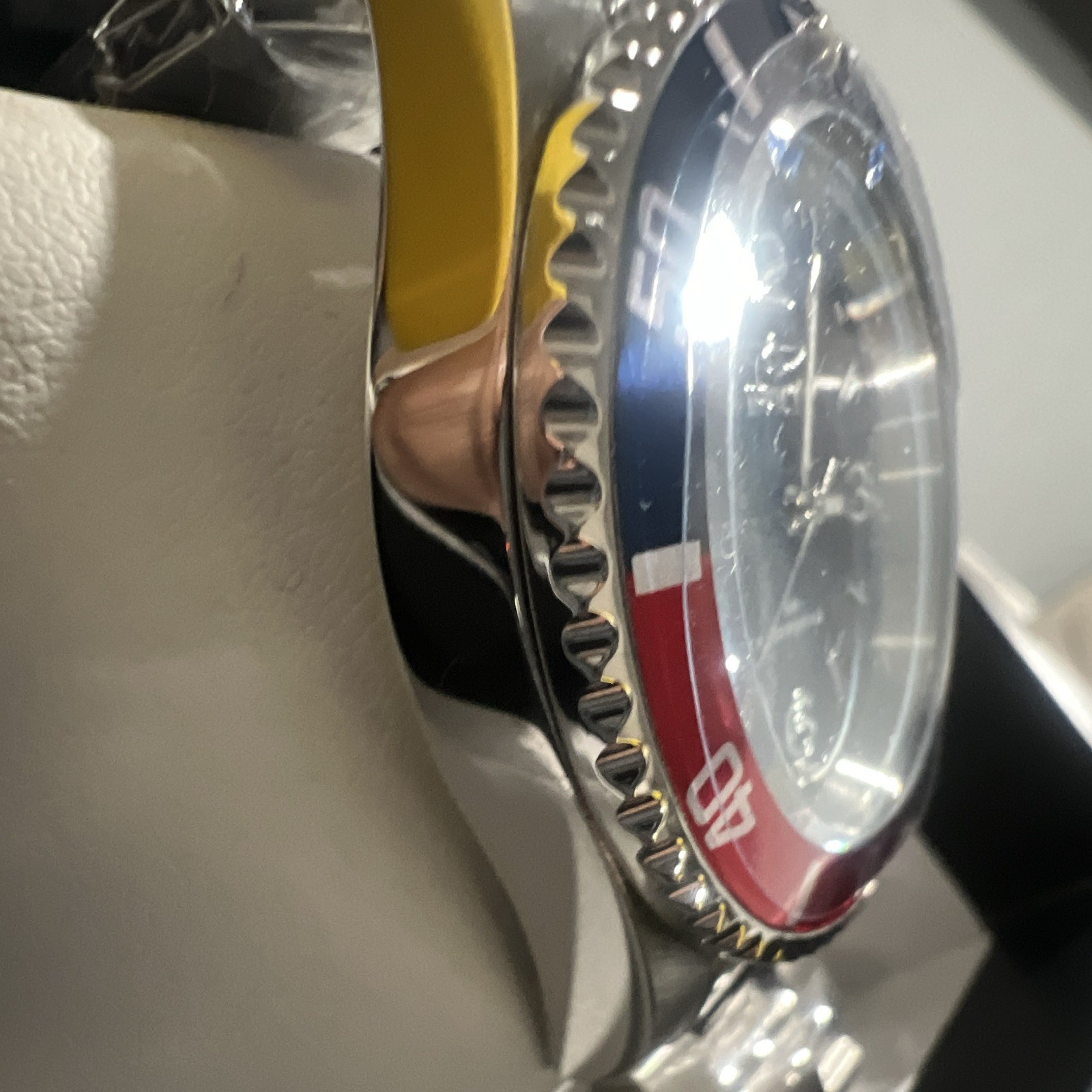 Invicta Diver Quartz 40 MM Black Dial Pepsi Bezel. Specialty Rowan