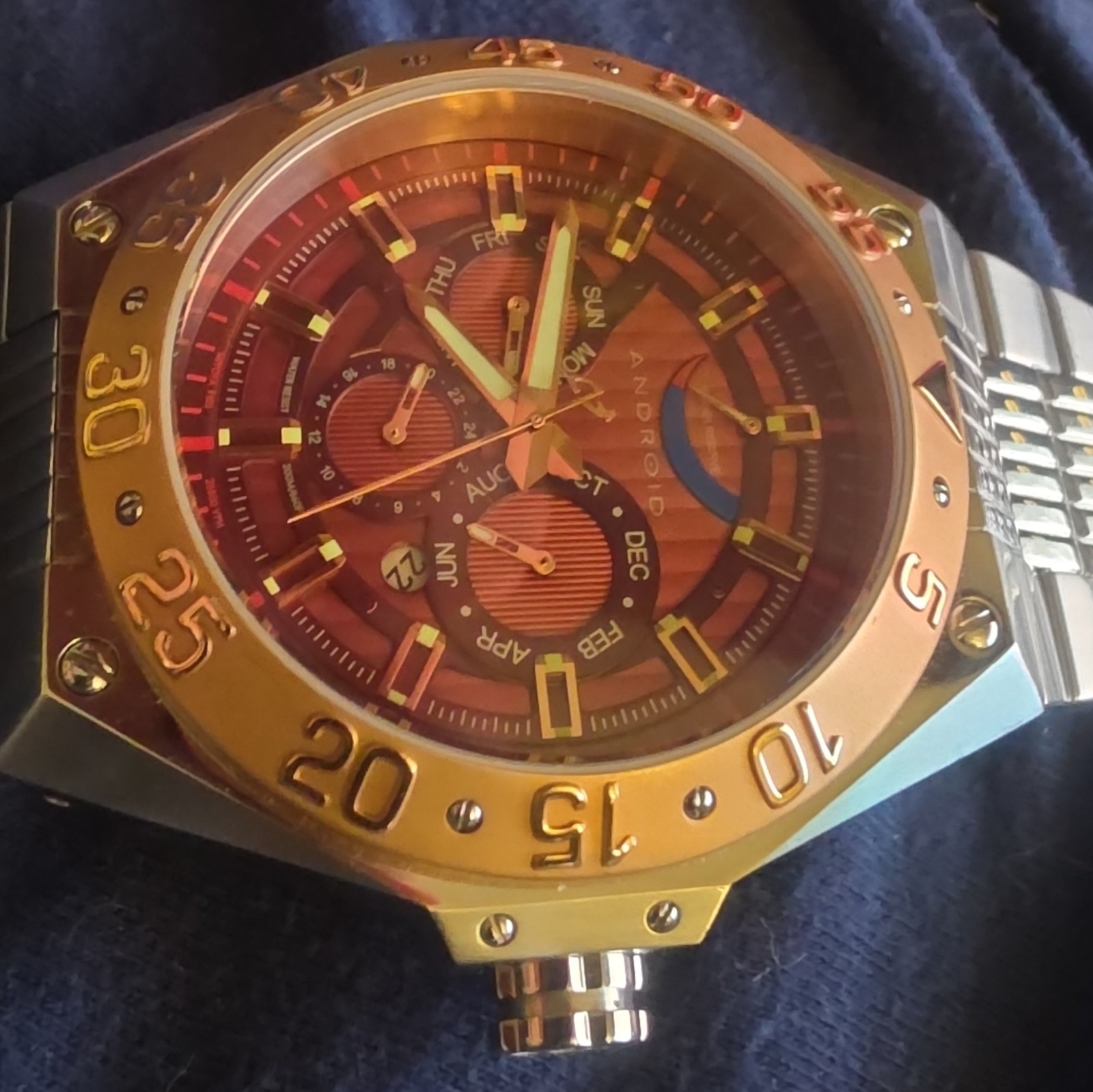 Android Men’s Automatic Analog Wristwatch Red Dial Gold Bezel Date Exhibition