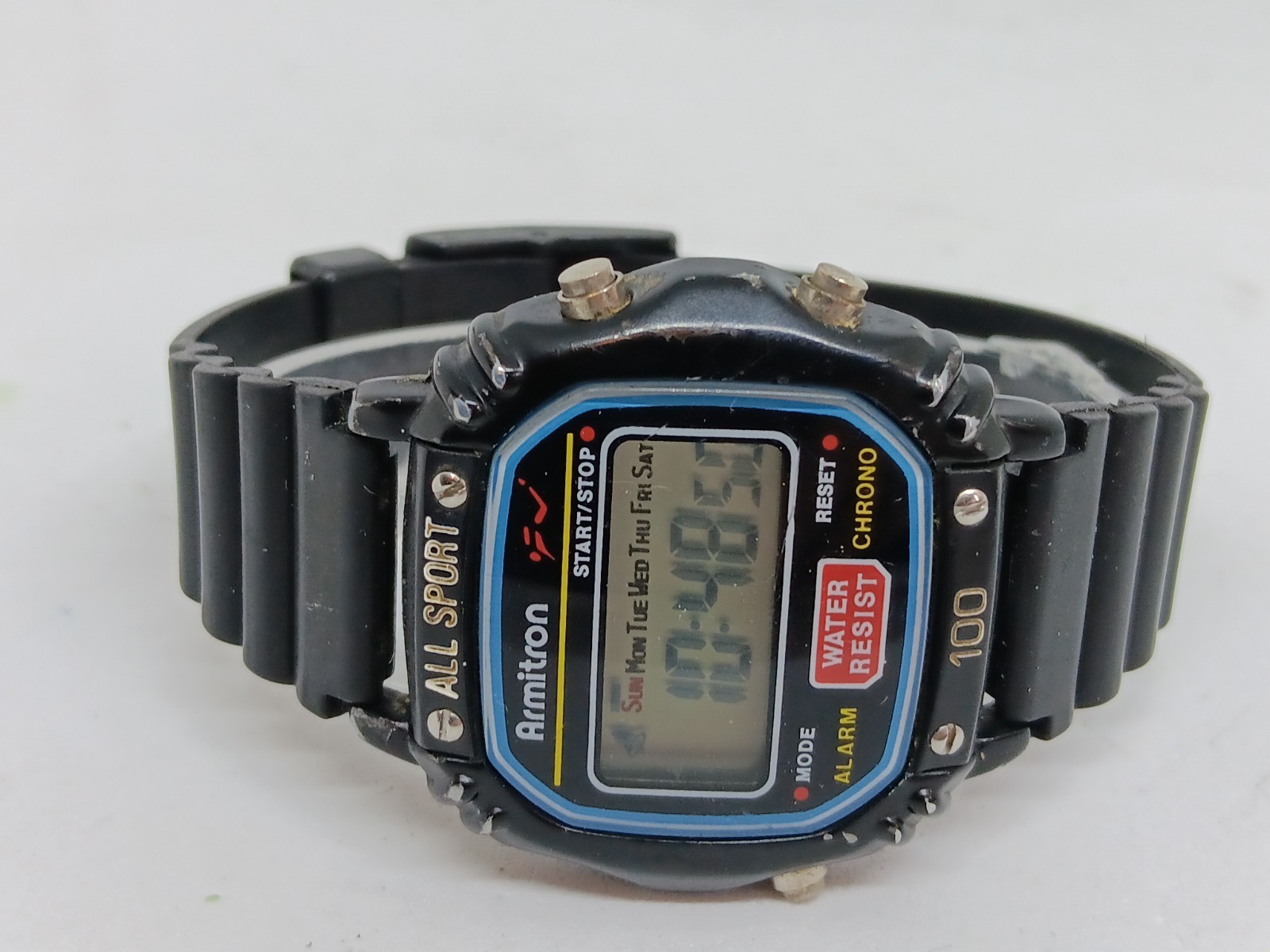 Vintage 1980s Armitron 40/6515H Module 1014 Men’s 40mm x 36mm Digital Watch