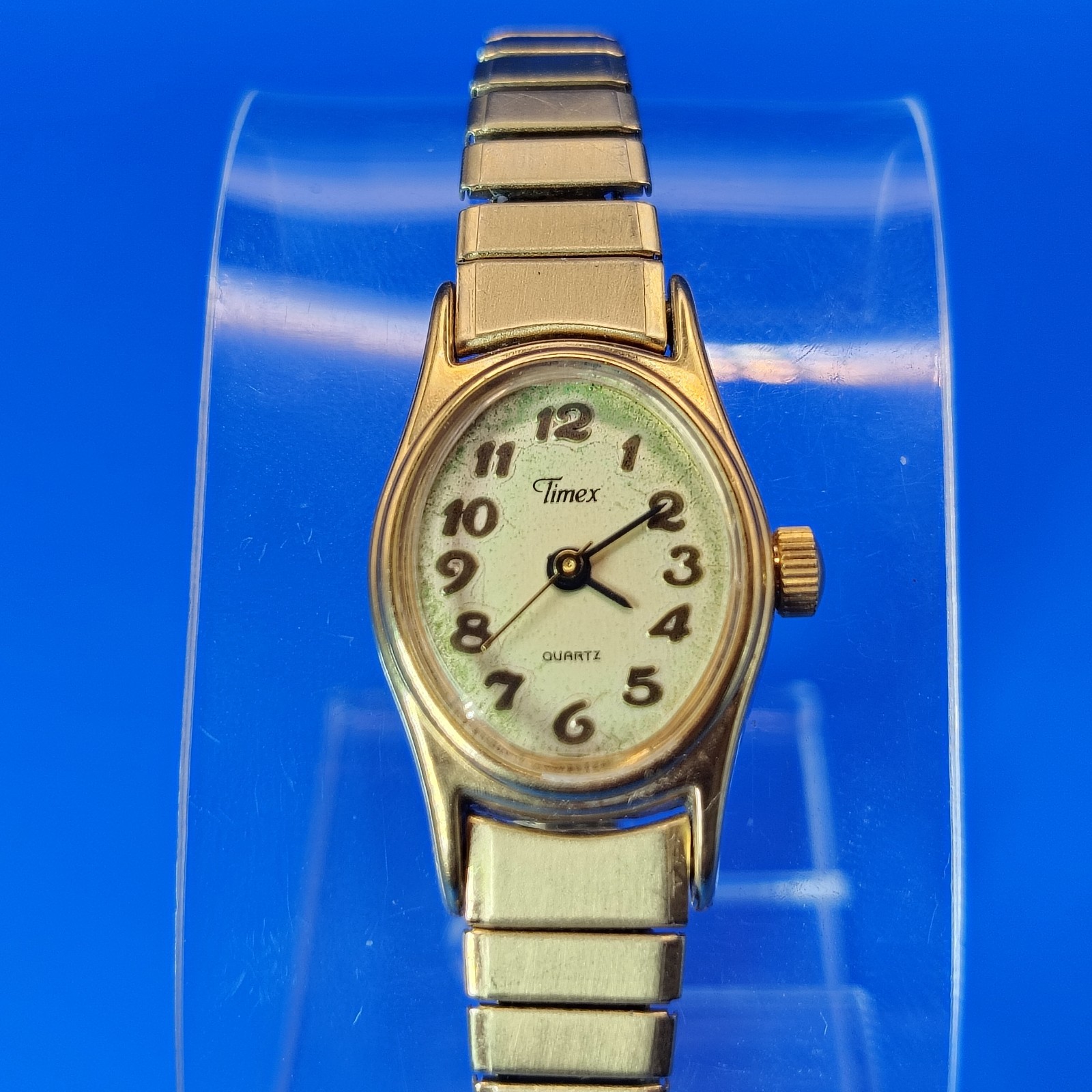 Vintage 1997 Timex Oval 20mm Women’s Quartz Watch Stretch Bracelet Size 5-8