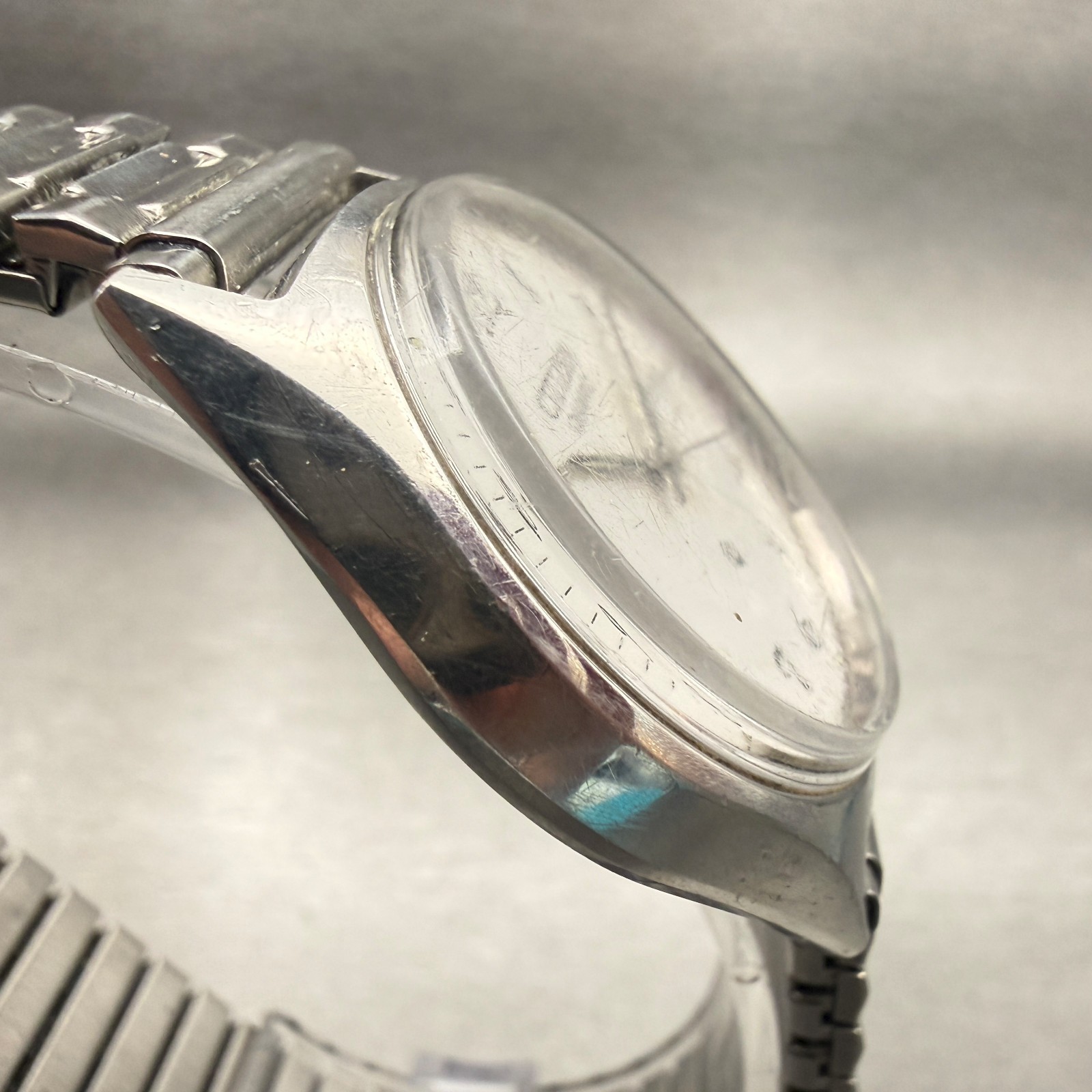 Citizen CQ Watch Men 35mm Silver Dial Steel Daydate Round 1100-S63804 New Batt