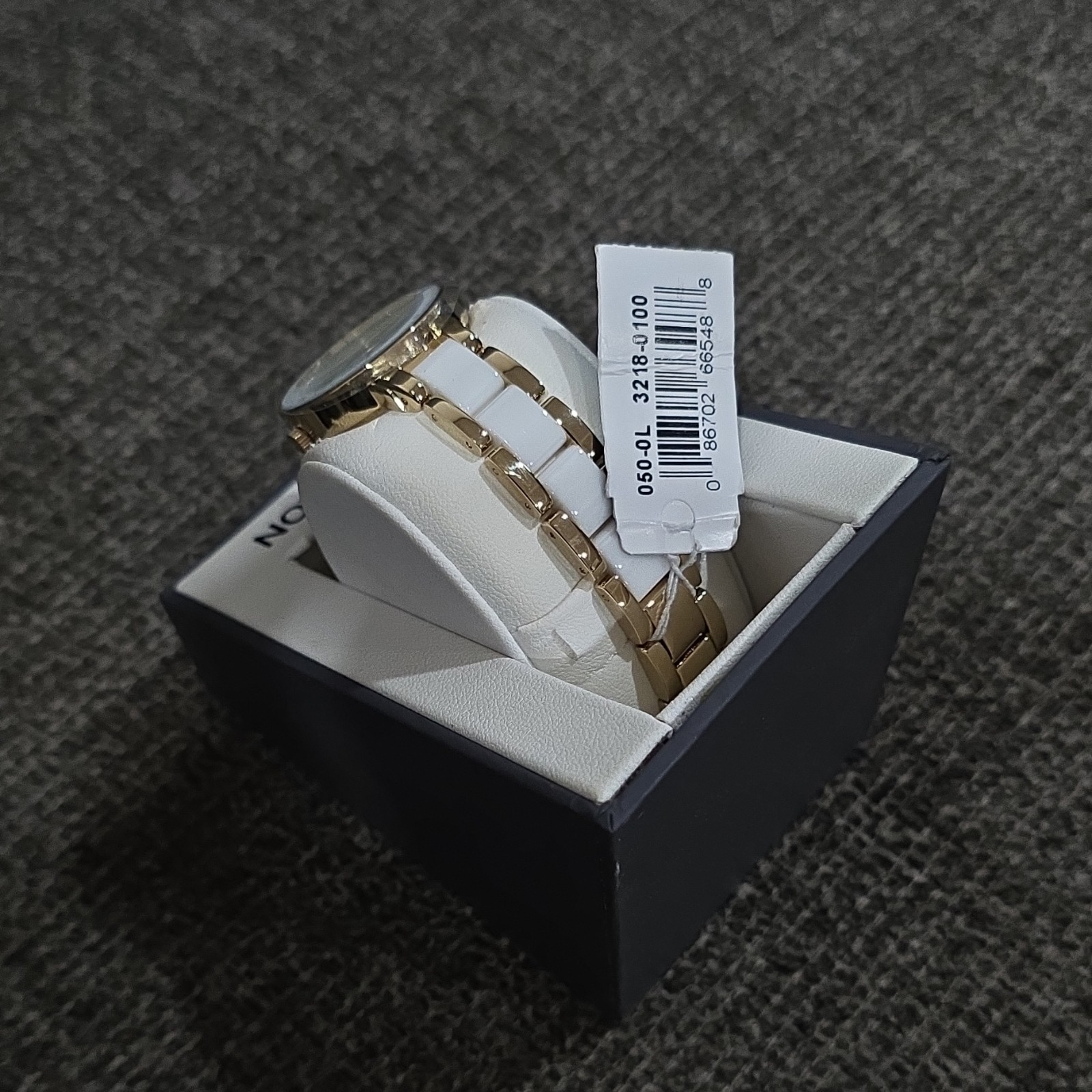 Armitron Diamond Women’s Quartz Analog Ceramic Bracelet White/Gold Diamond