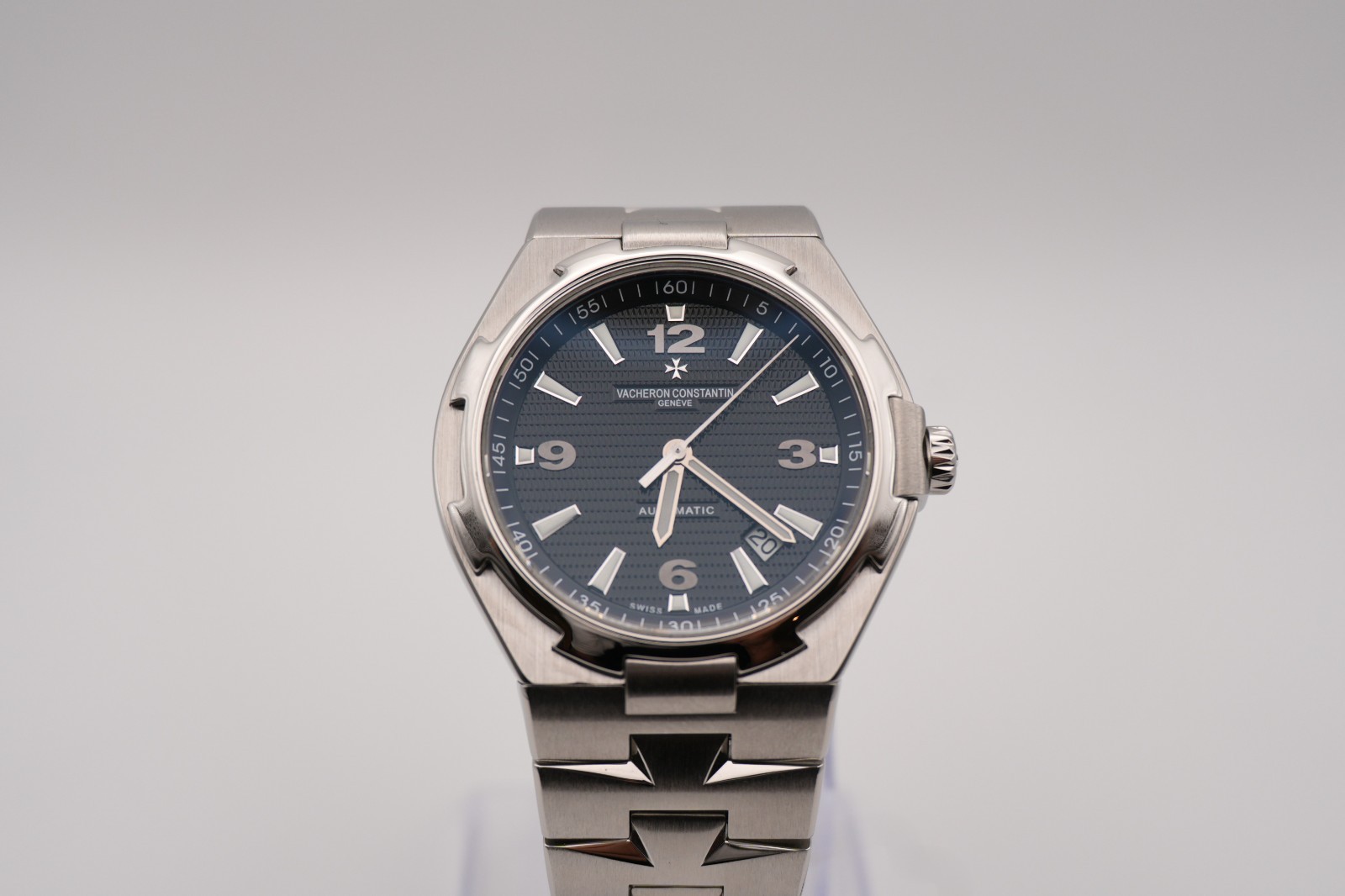 Vacheron Constantin Overseas 2nd Generation – Black – 47040 B01A-9094