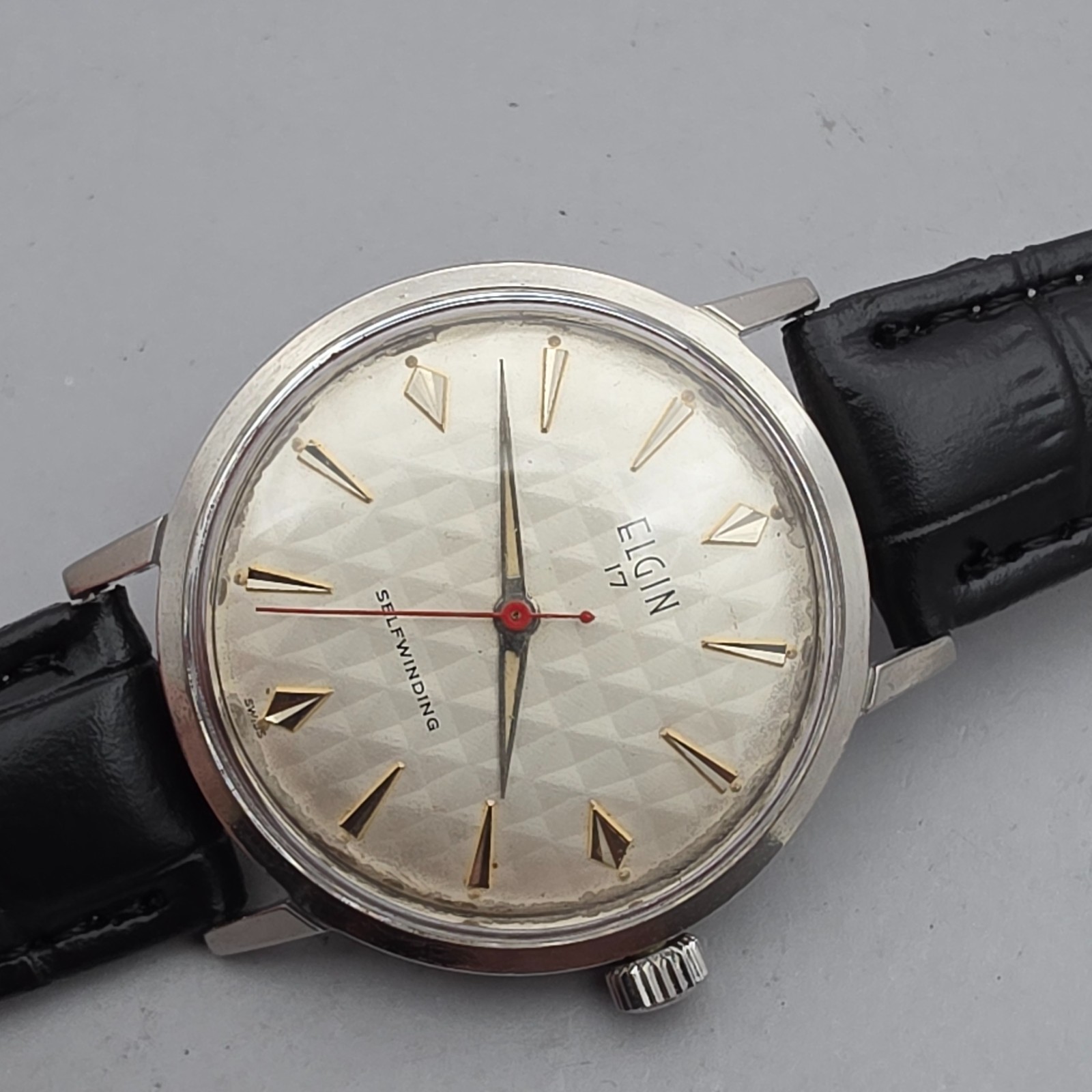 Rare Vintage ELGIN men’s automatic watch Diamond Pattern dial swiss 1960s