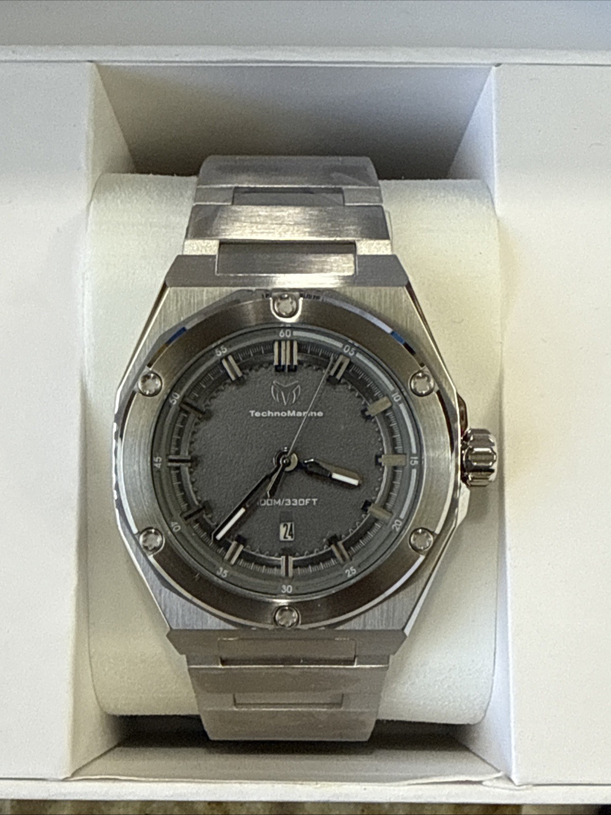 TM-416074 – TechnoMarine Coral Legacy Men’s Watch – 45mm, Steel