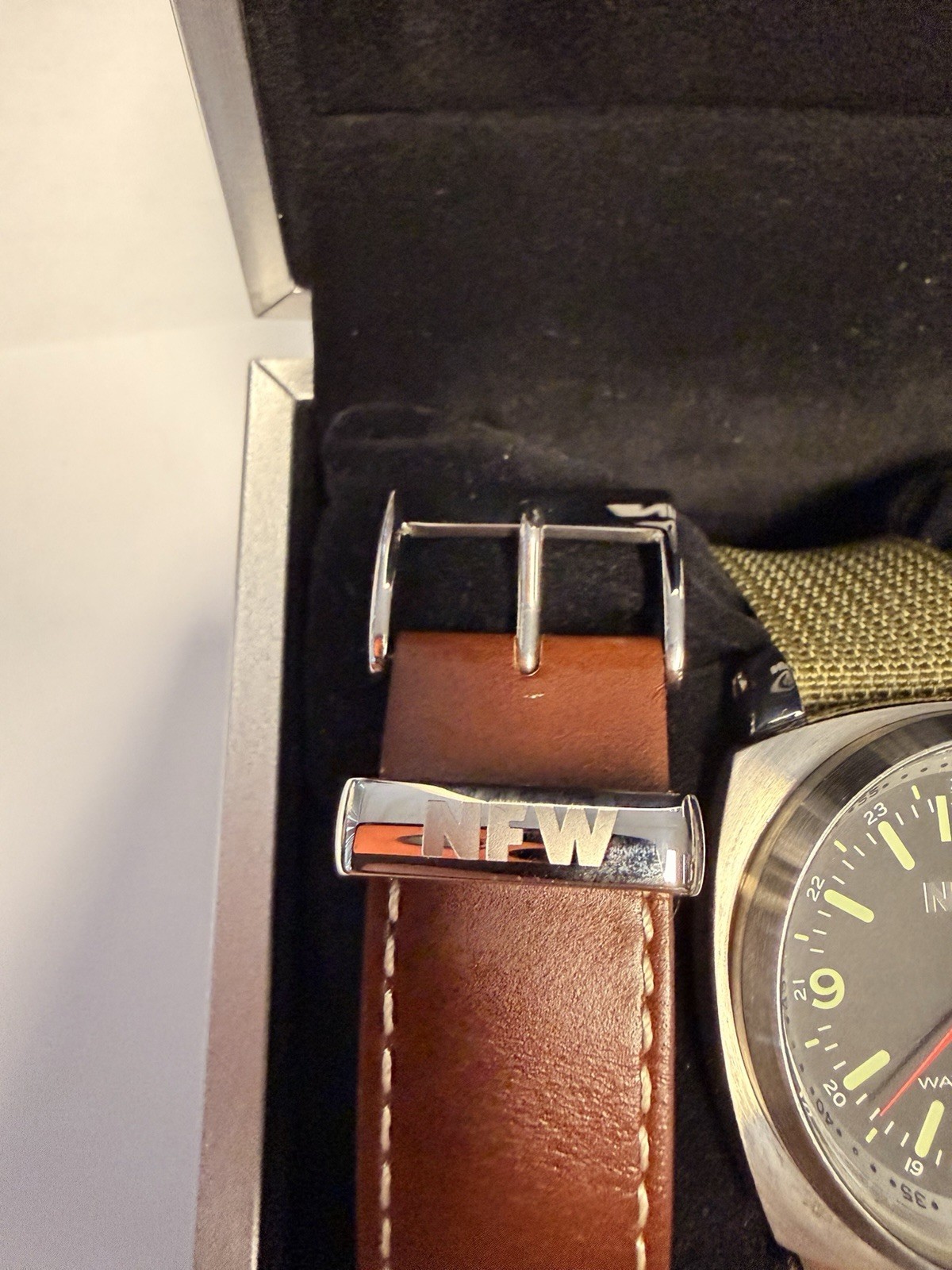 NFW Vector Watch 00605 Full Set Mint With Extra Strap And Deployant Clasp